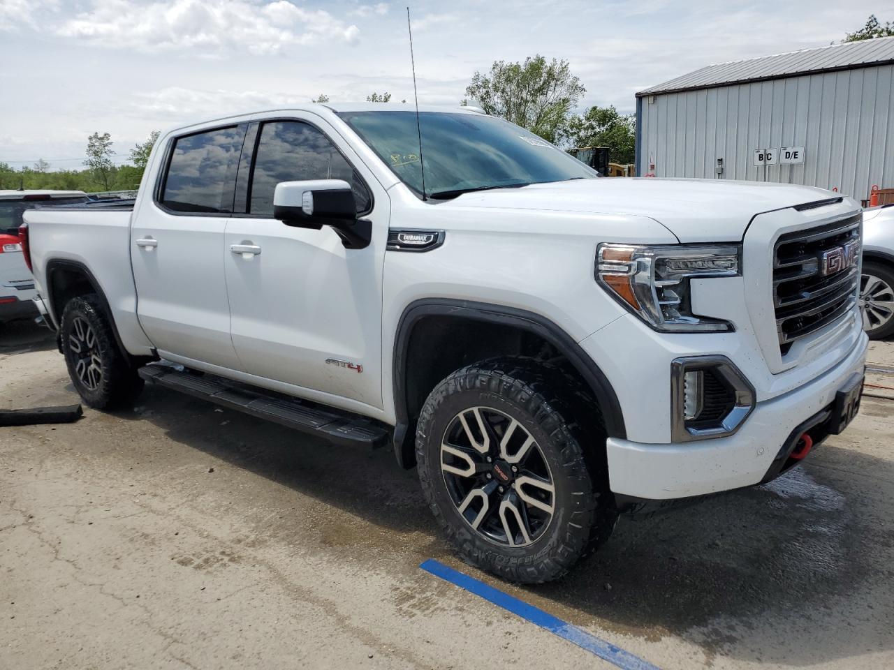 2020 GMC Sierra K1500 At4 - Фото 4
