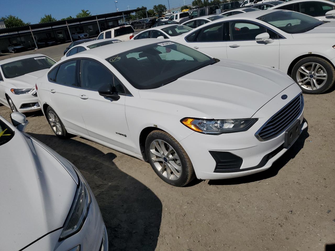 2019 Ford Fusion Se - Image 4