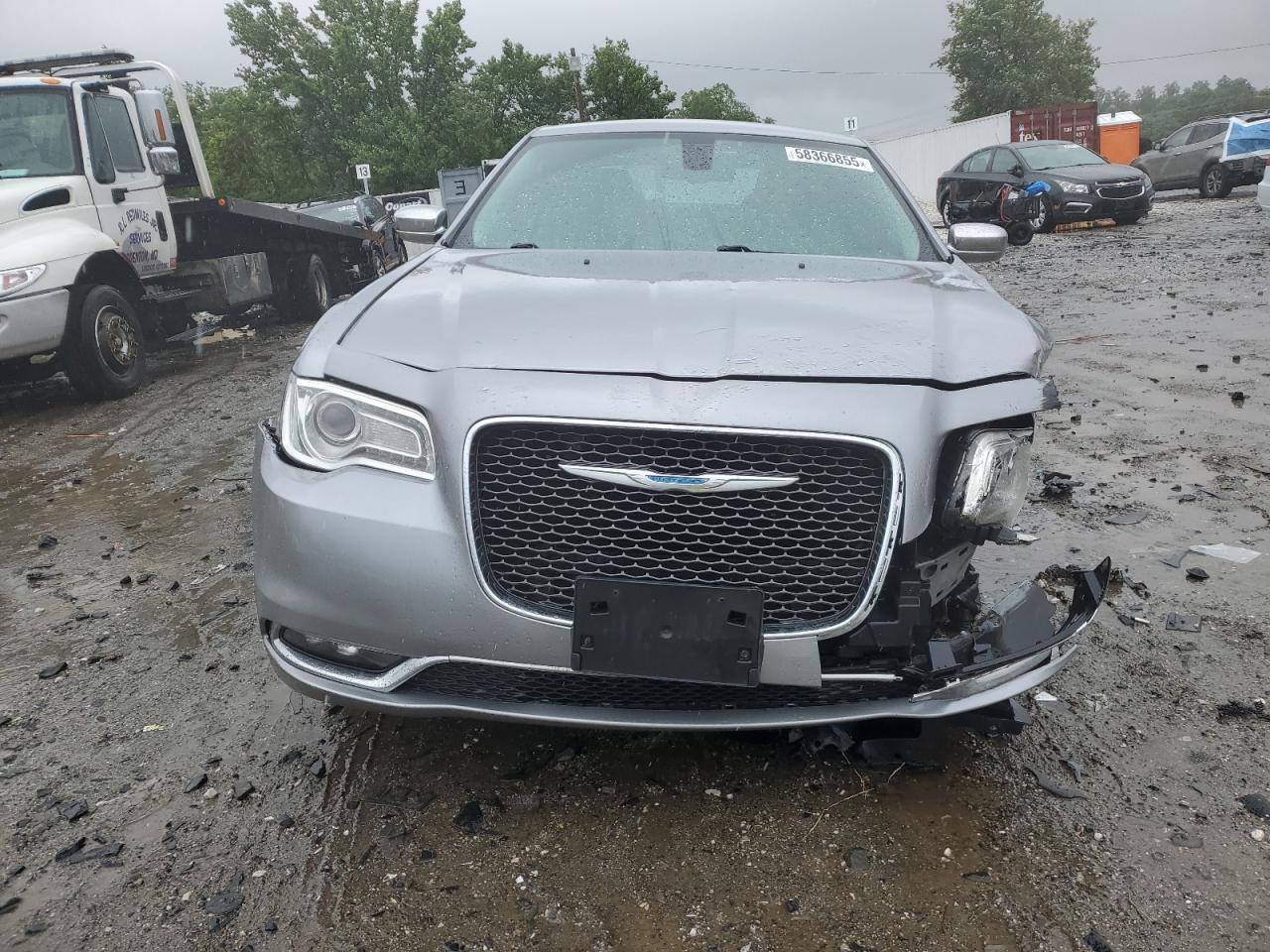 2016 Chrysler 300C - Image 5