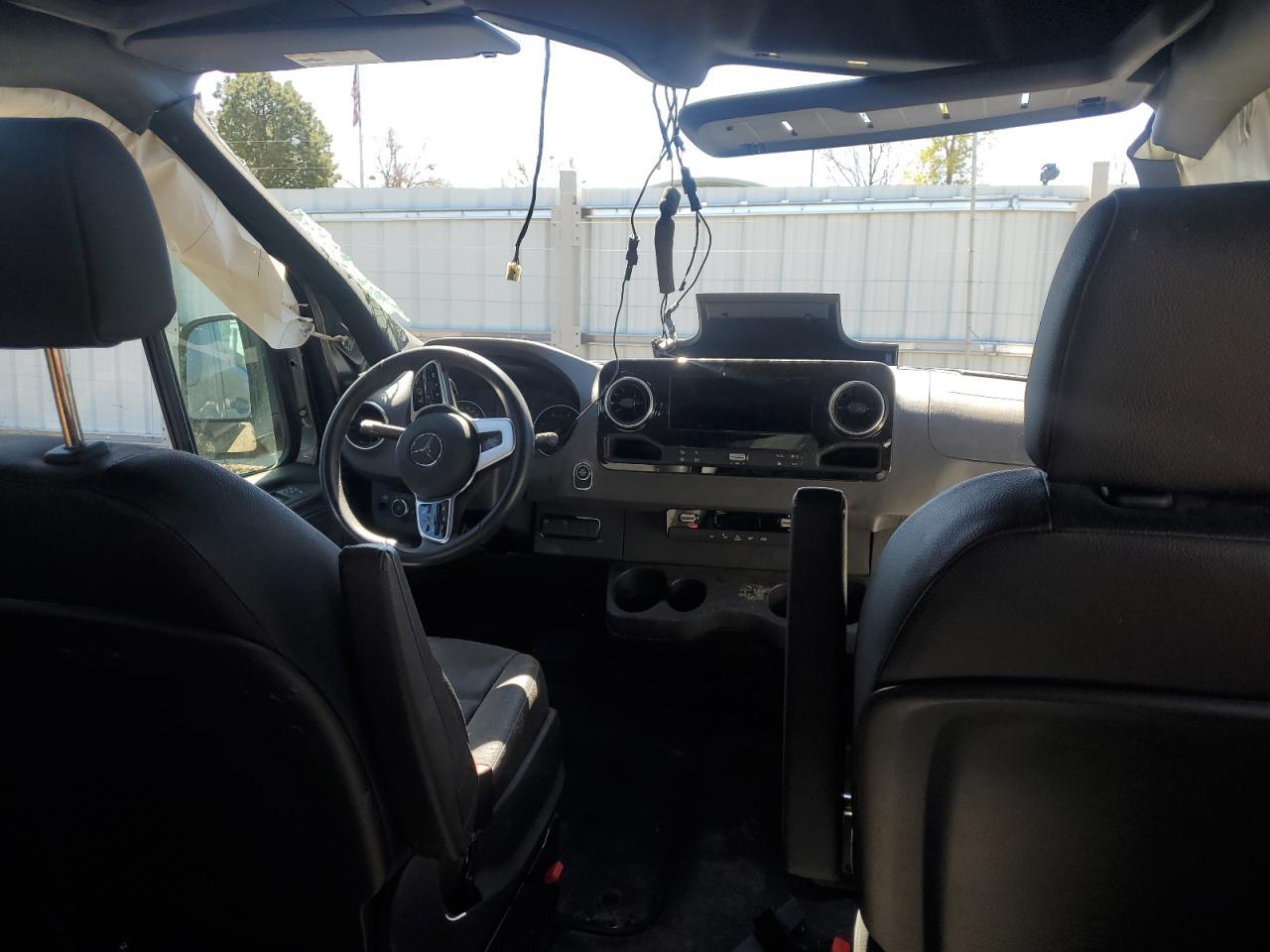 2022 Mercedes-Benz Sprinter 2500 - Image 5