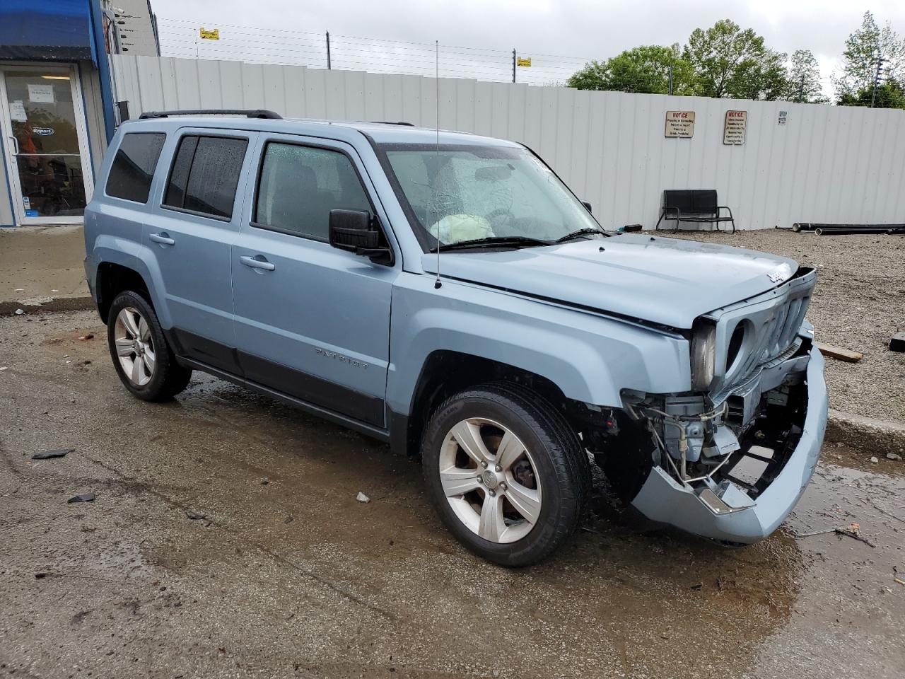 2013 Jeep Patriot Latitude - Фото 4