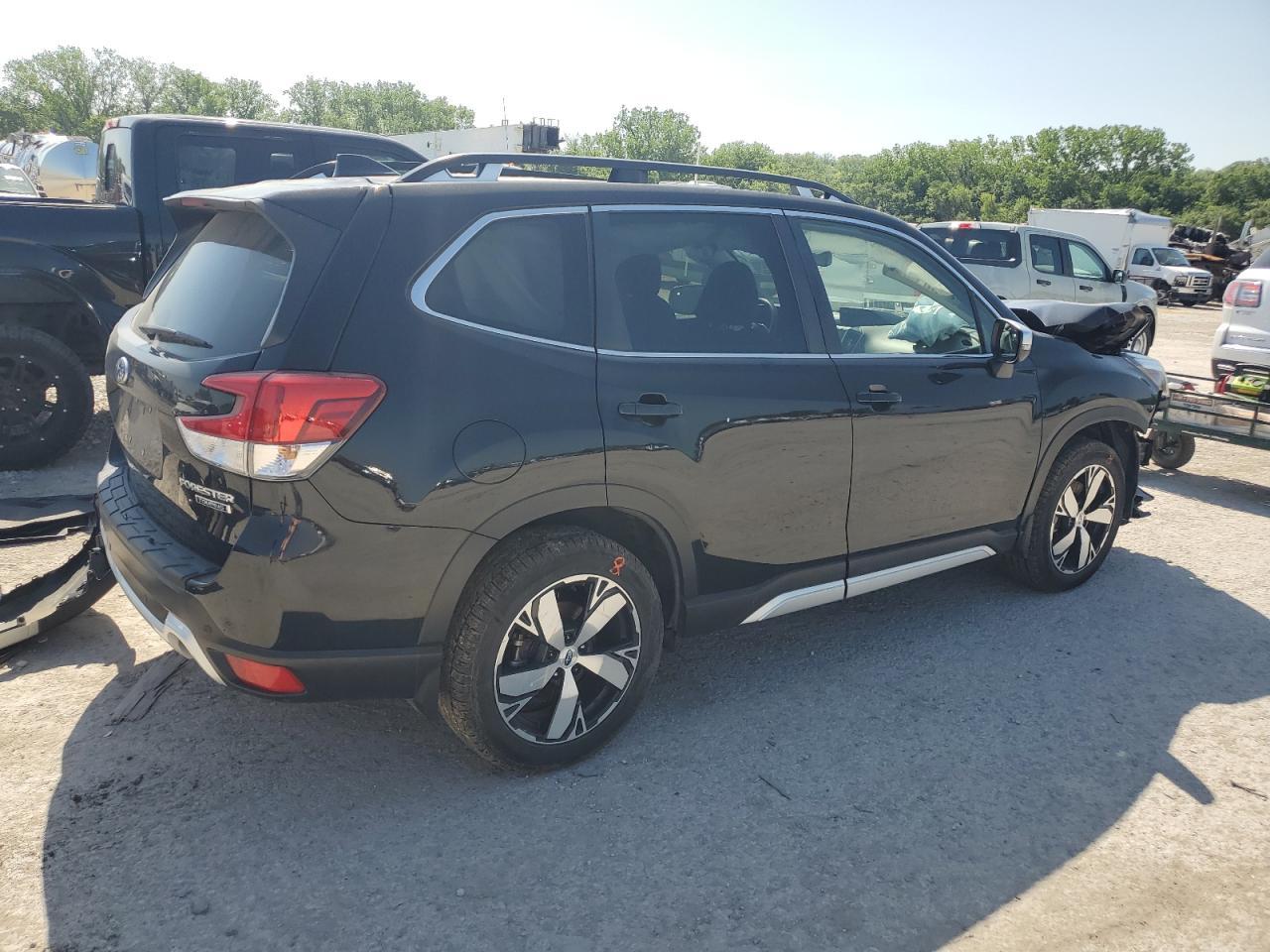 2020 Subaru Forester Touring - Фото 3