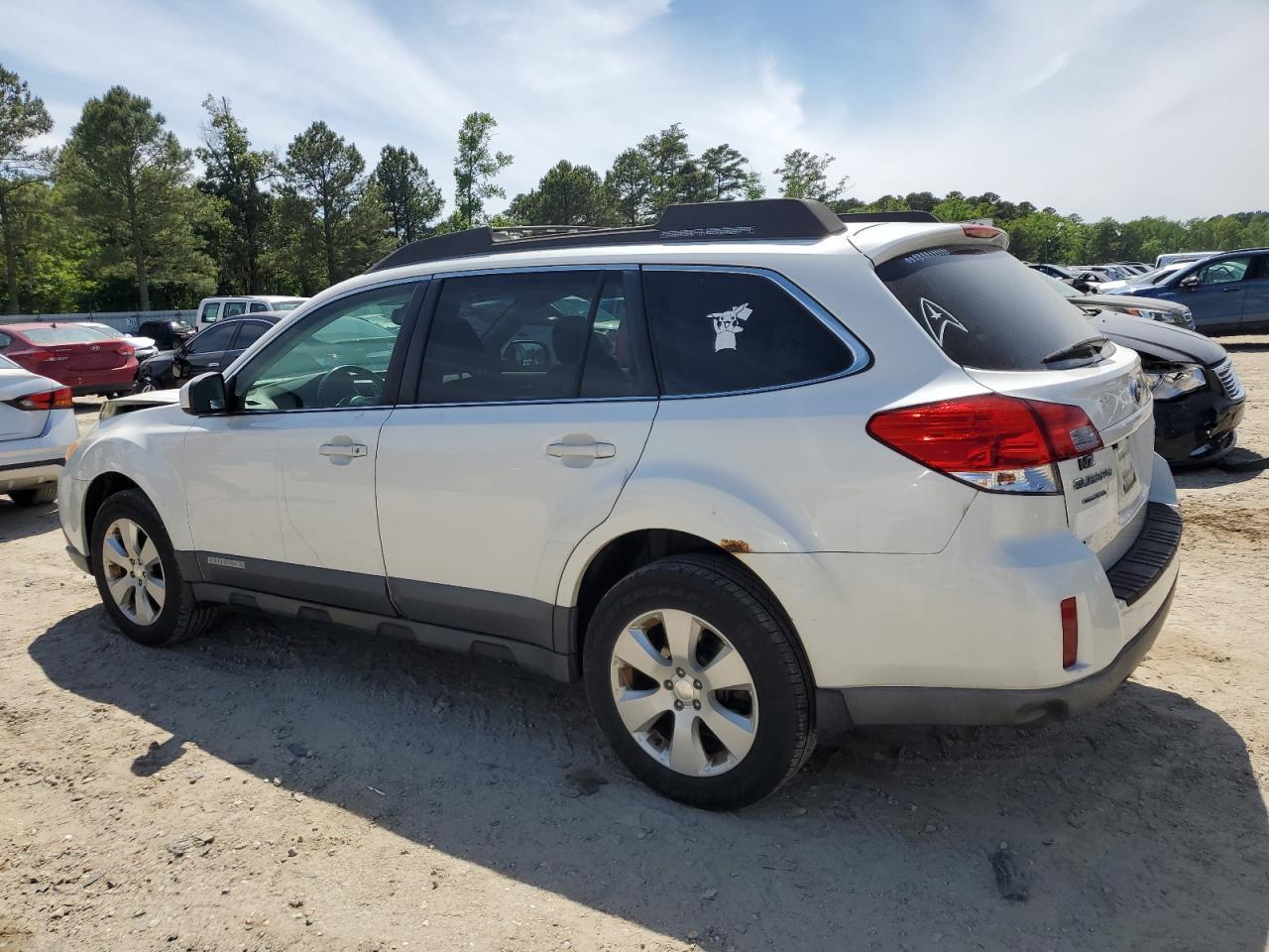 2011 Subaru Outback 2.5I Premium - Image 2
