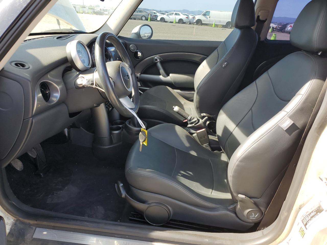 2010 Mini Cooper - Image 7