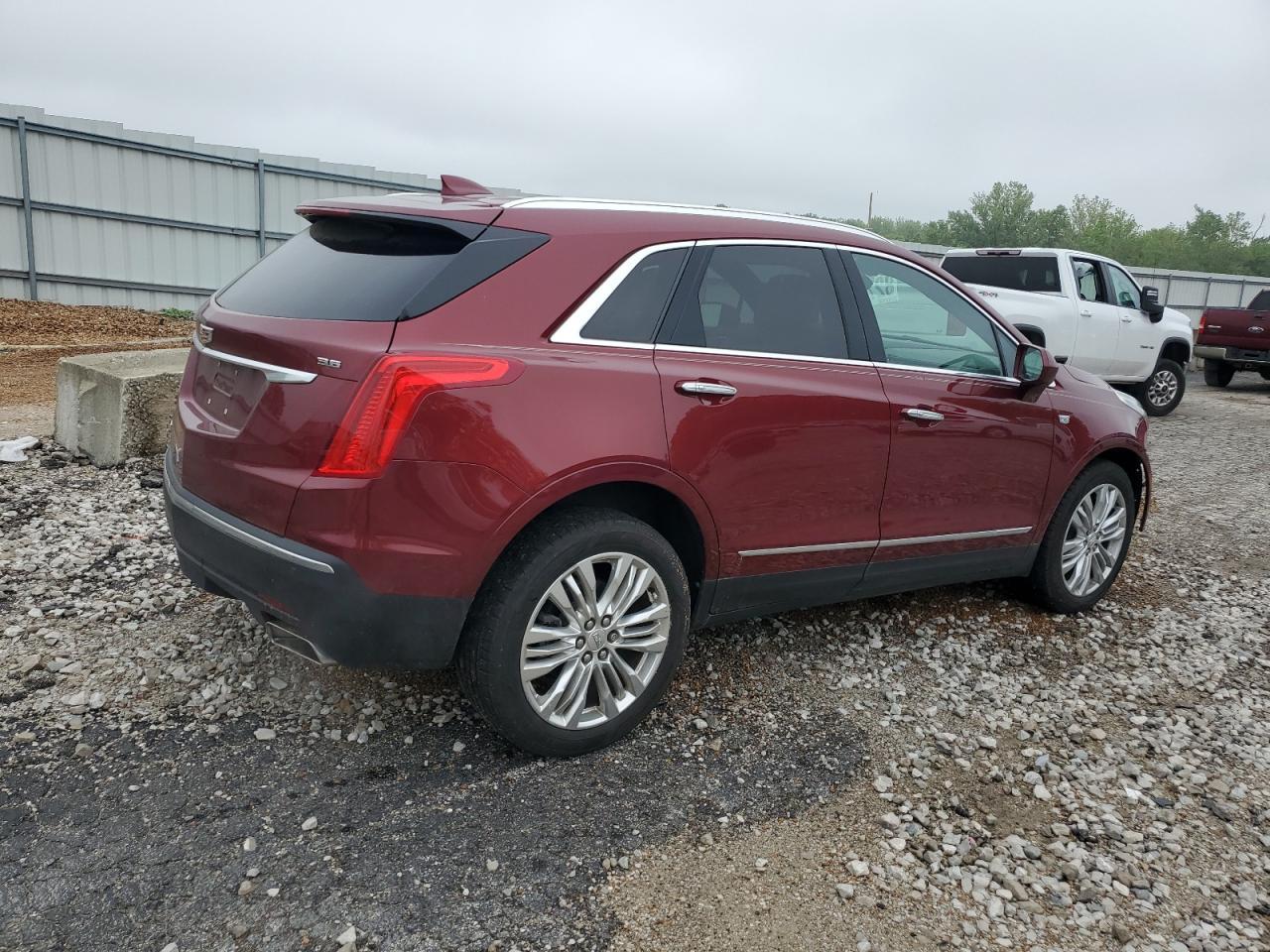 2017 Cadillac Xt5 Premium Luxury - Image 3