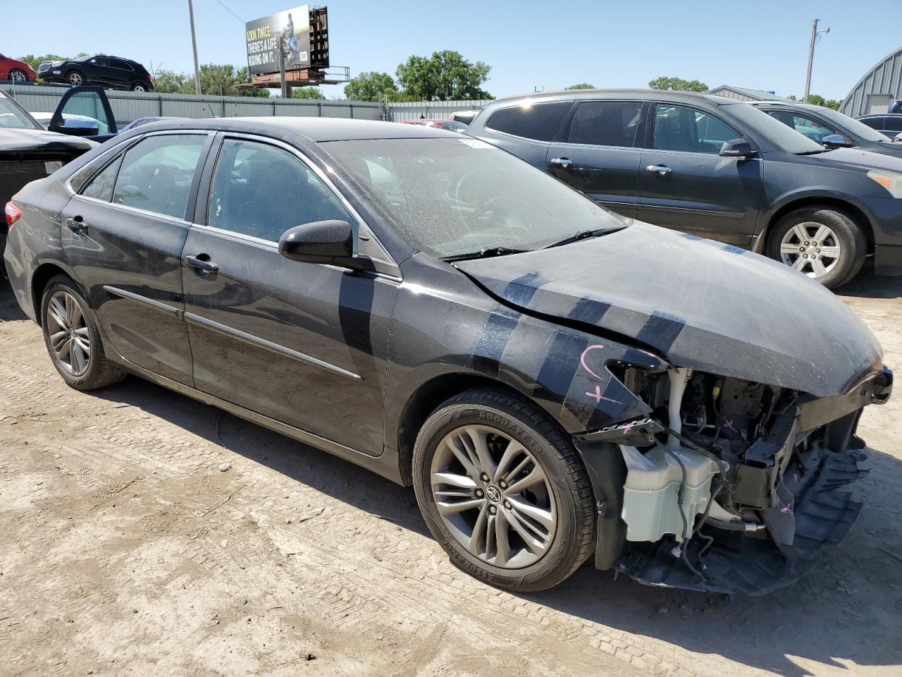 2016 Toyota Camry Le - Image 4