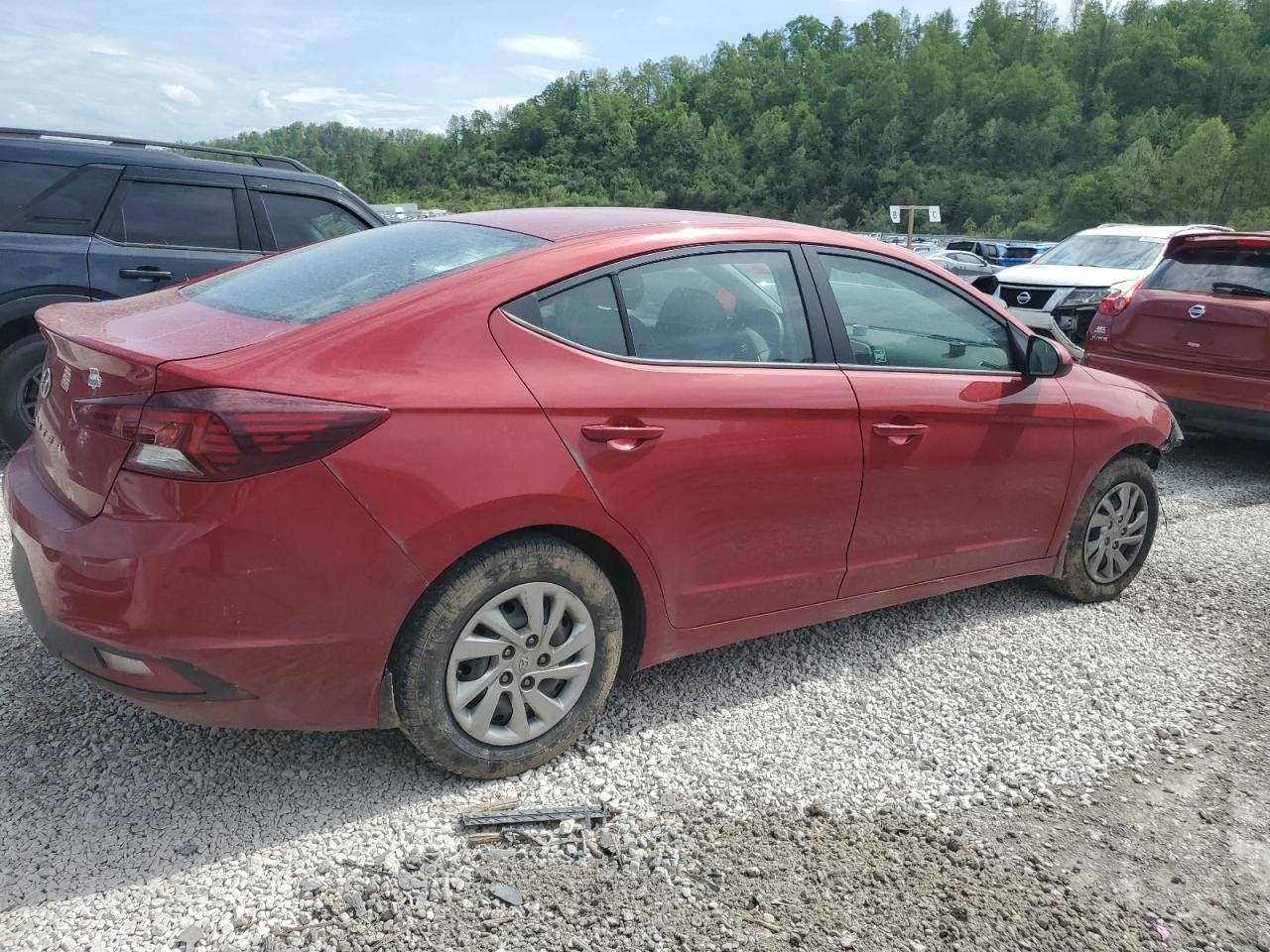 2020 Hyundai Elantra Se - Фото 3