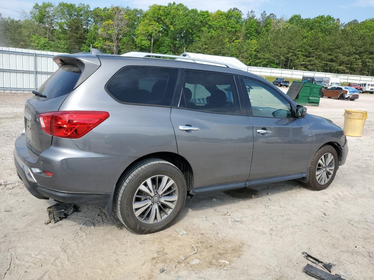 2019 Nissan Pathfinder S - Фото 3