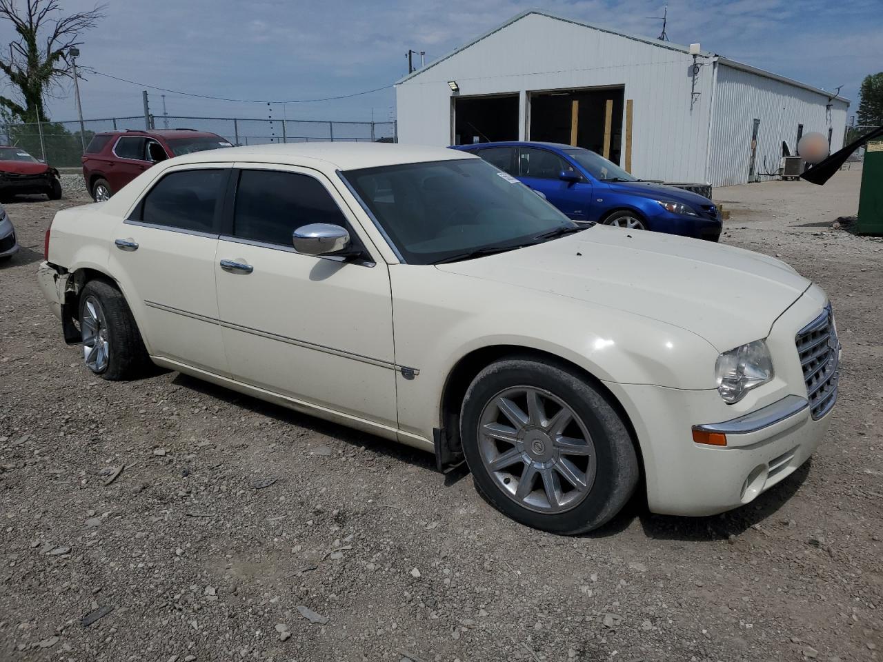 2005 Chrysler 300C - Image 4