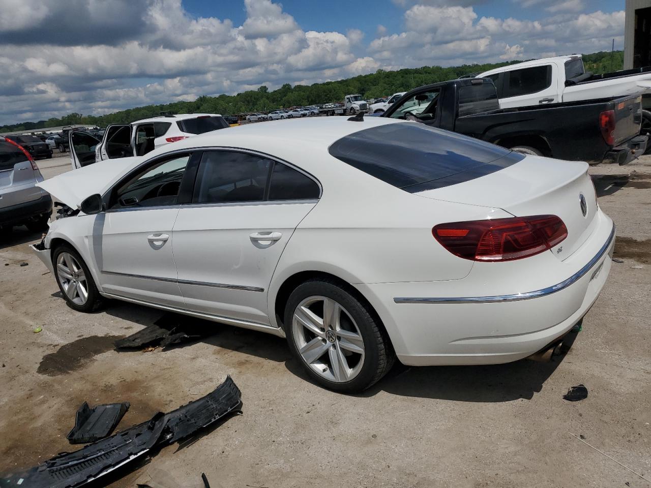 2015 Volkswagen Cc Sport - Image 2