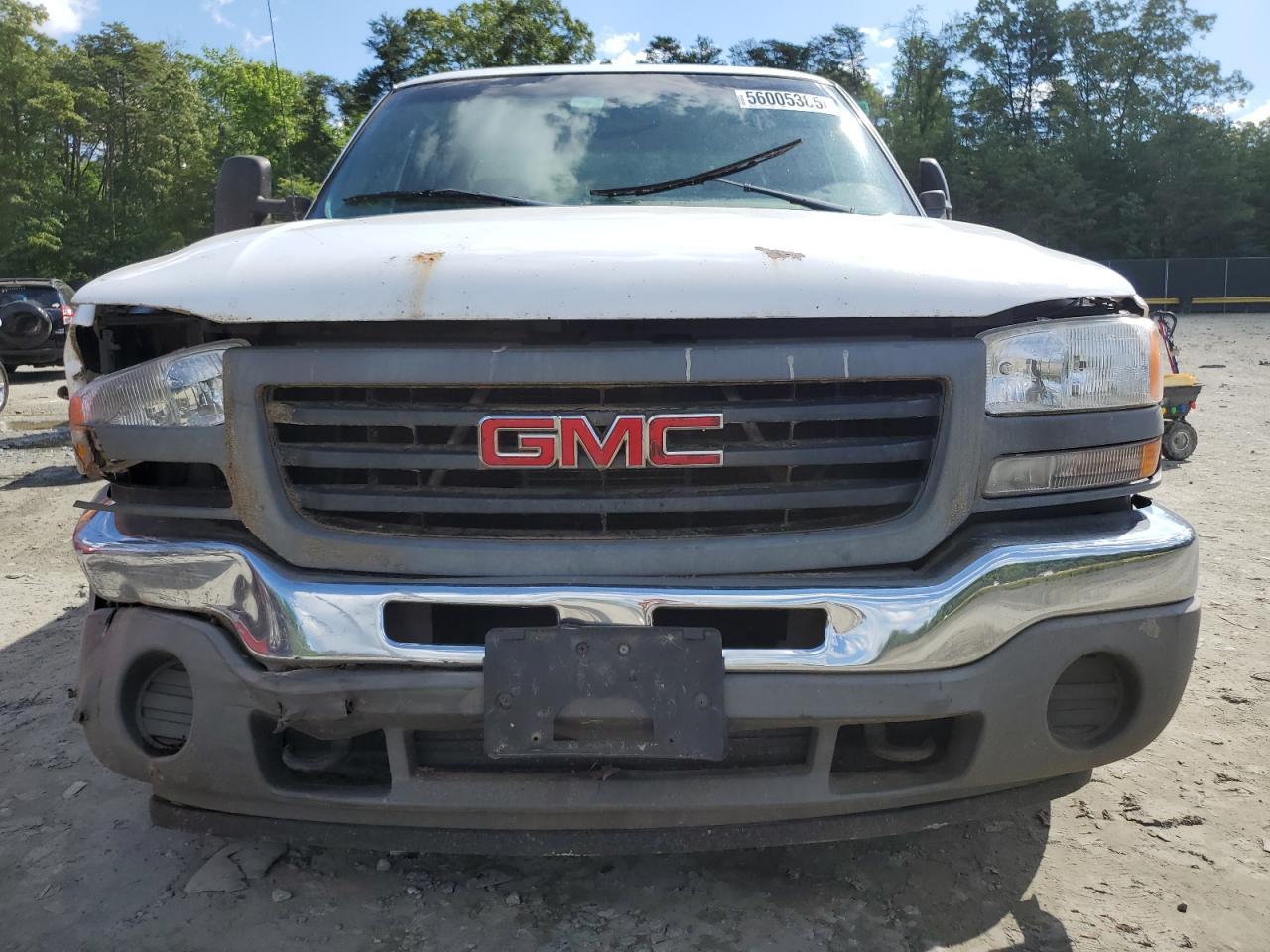 2005 GMC New Sierra C1500 - Image 5