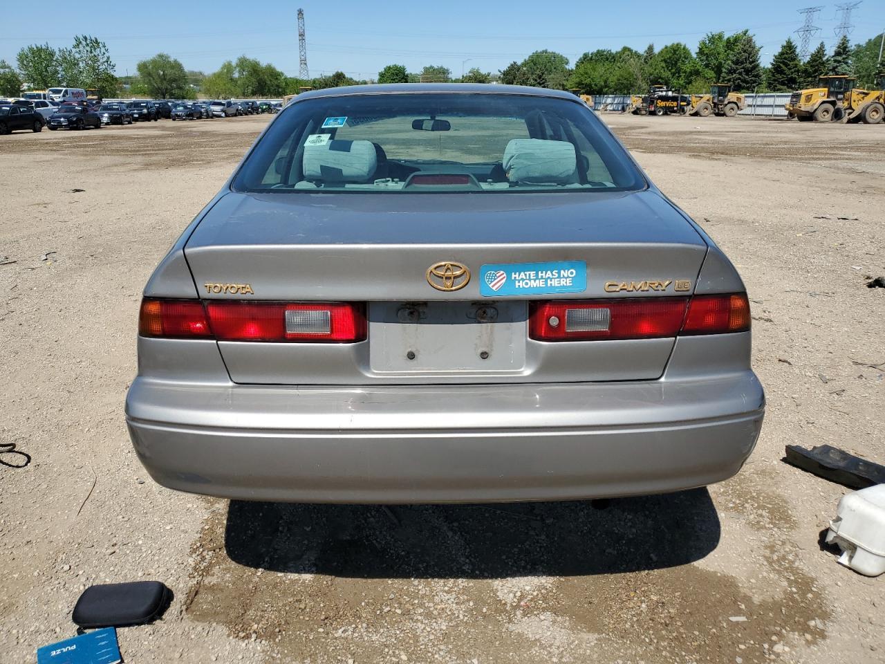 1998 Toyota Camry Ce - Фото 6