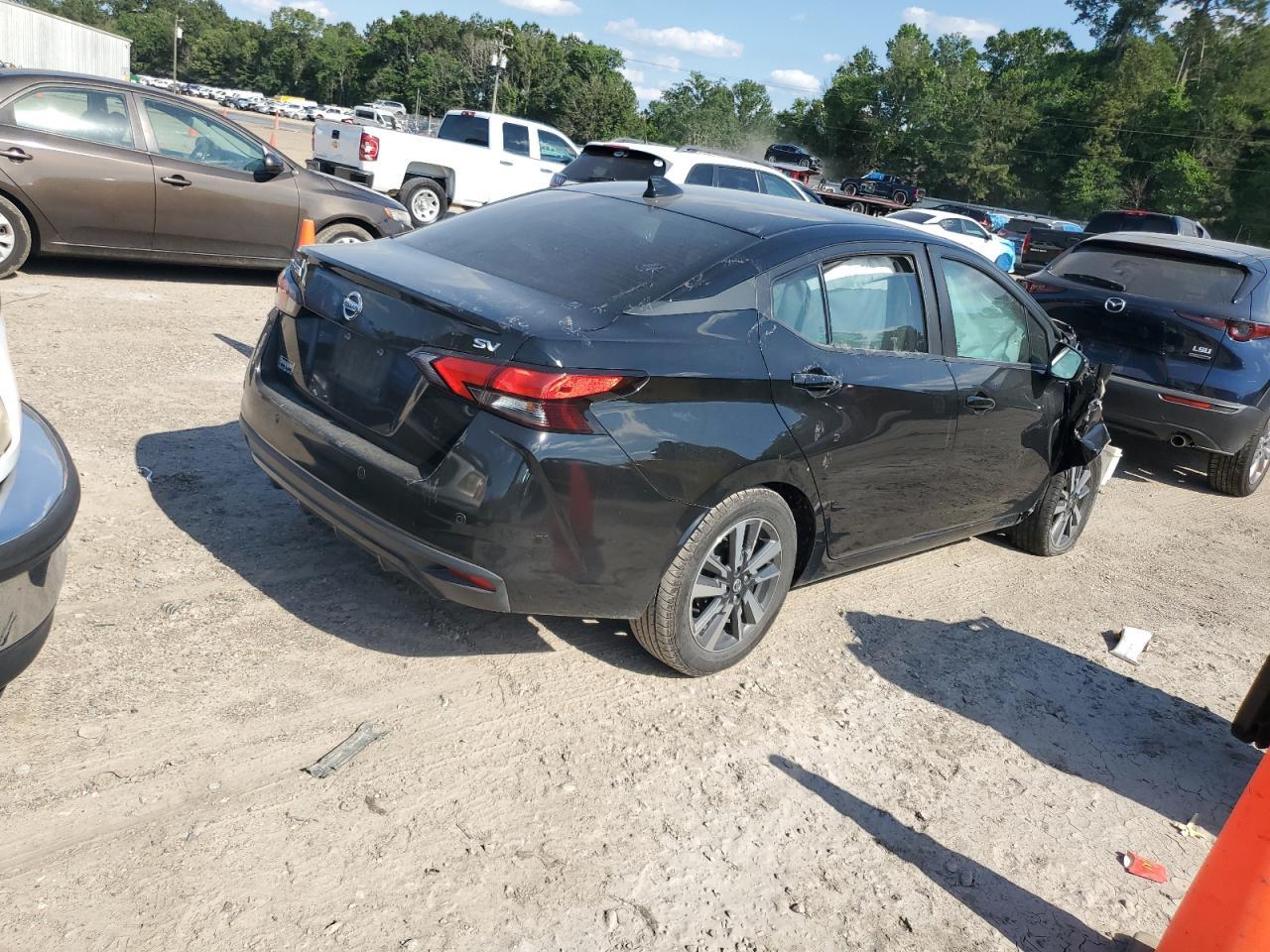 2021 Nissan Versa Sv - Фото 3