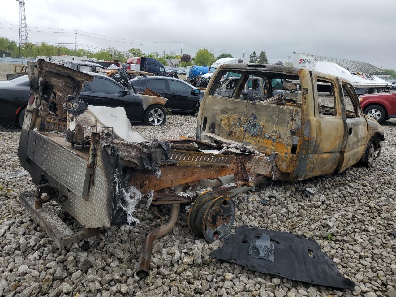 2004 Chevrolet Silverado C2500 Heavy Duty - Фото 3