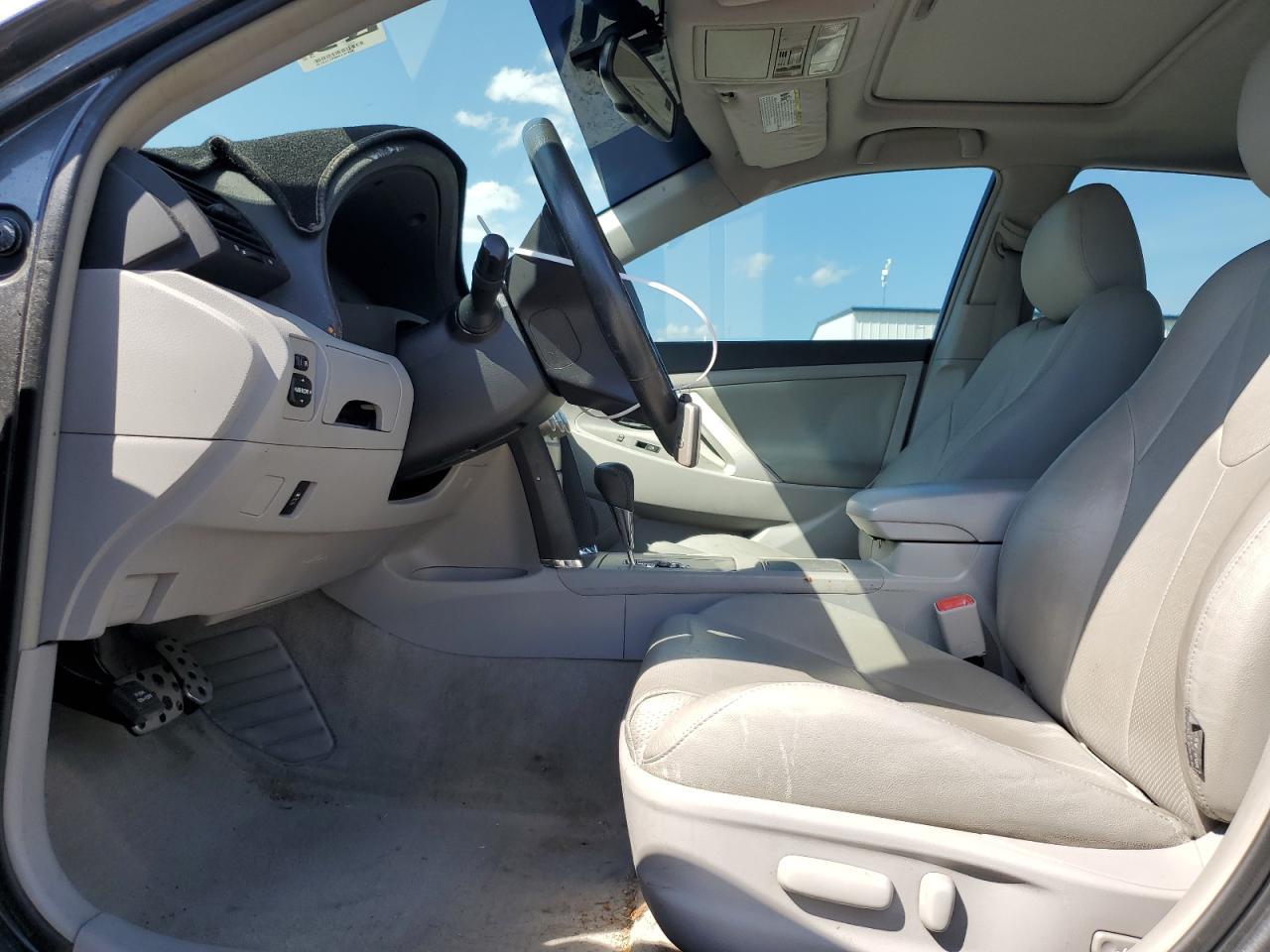 2010 Toyota Camry Base - Image 7