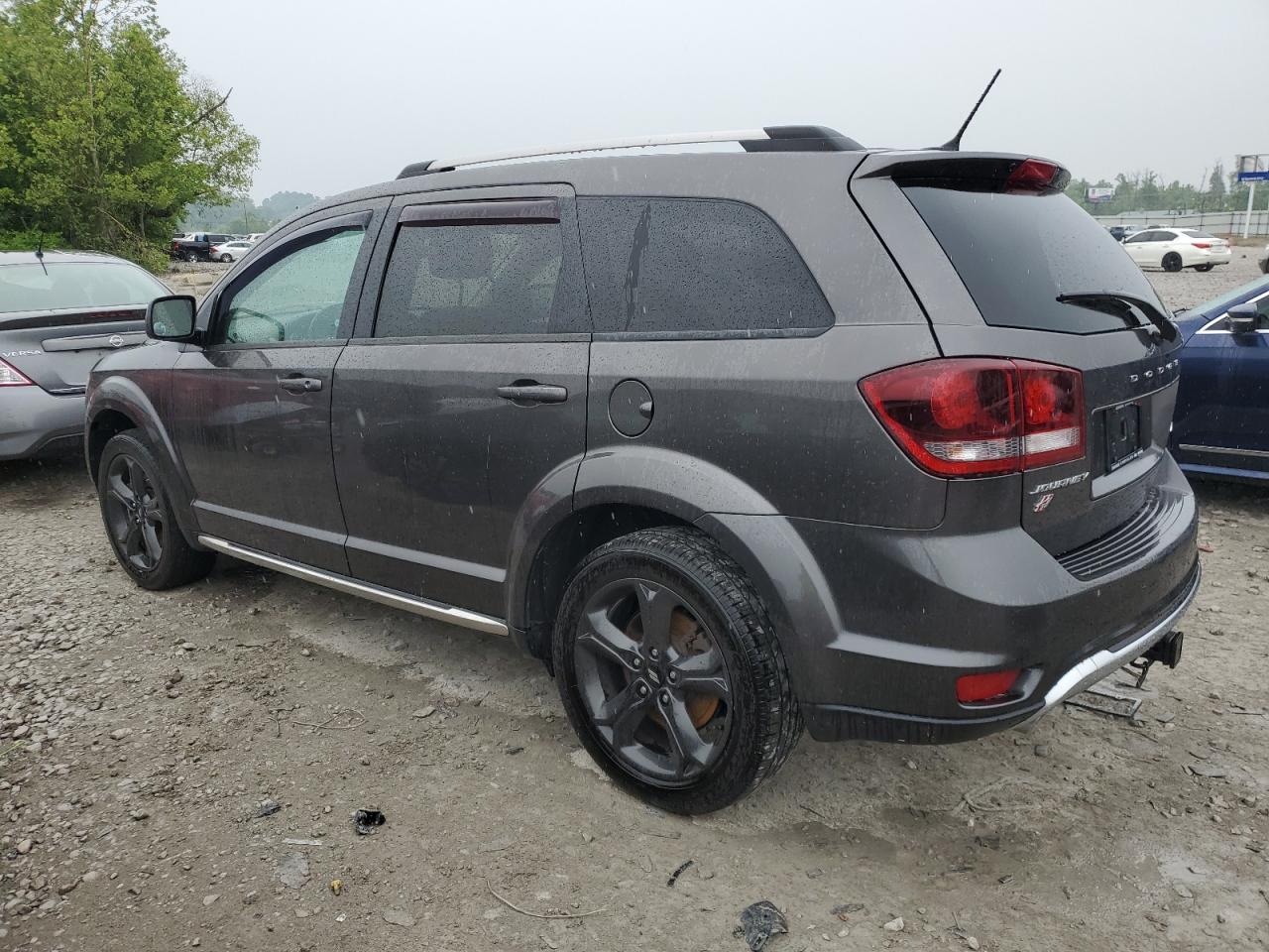 2018 Dodge Journey Crossroad - Image 2