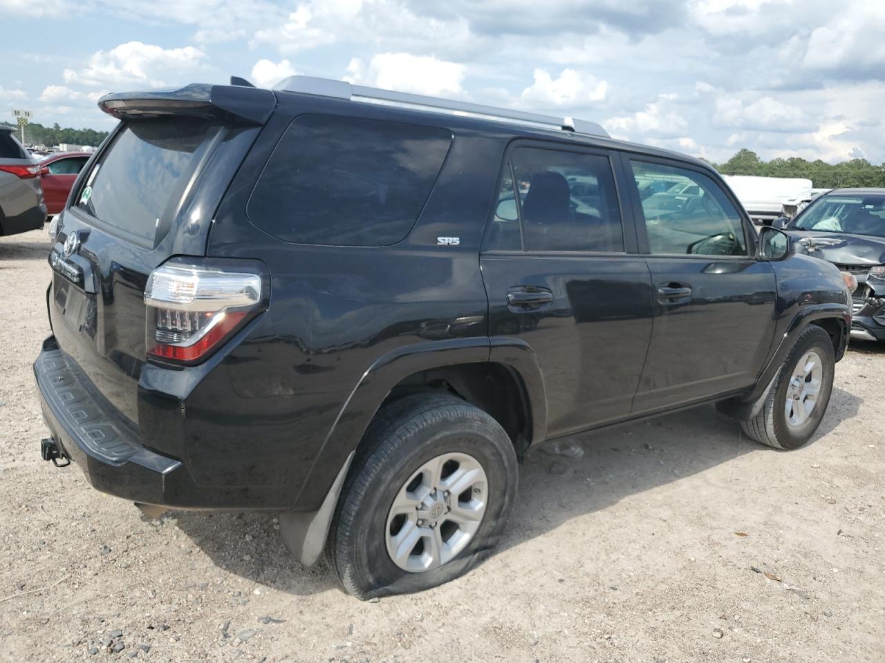 2017 Toyota 4Runner Sr5 - Фото 3