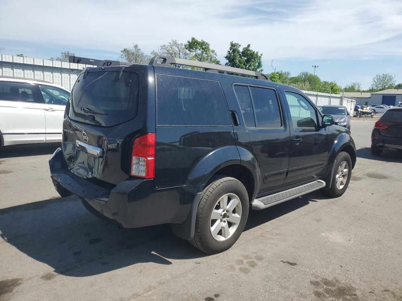 2012 Nissan Pathfinder S - Фото 3