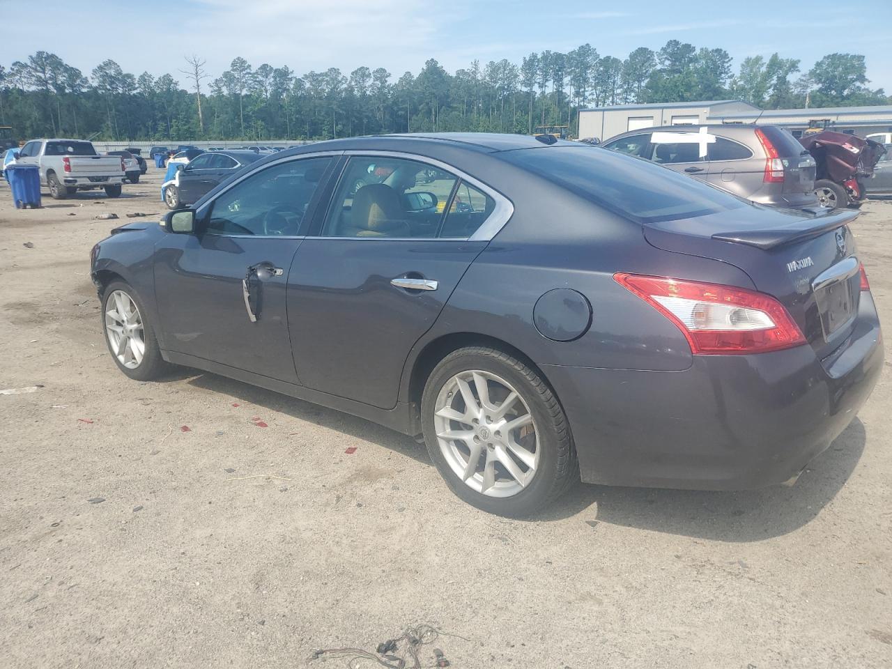 2010 Nissan Maxima S - Фото 2