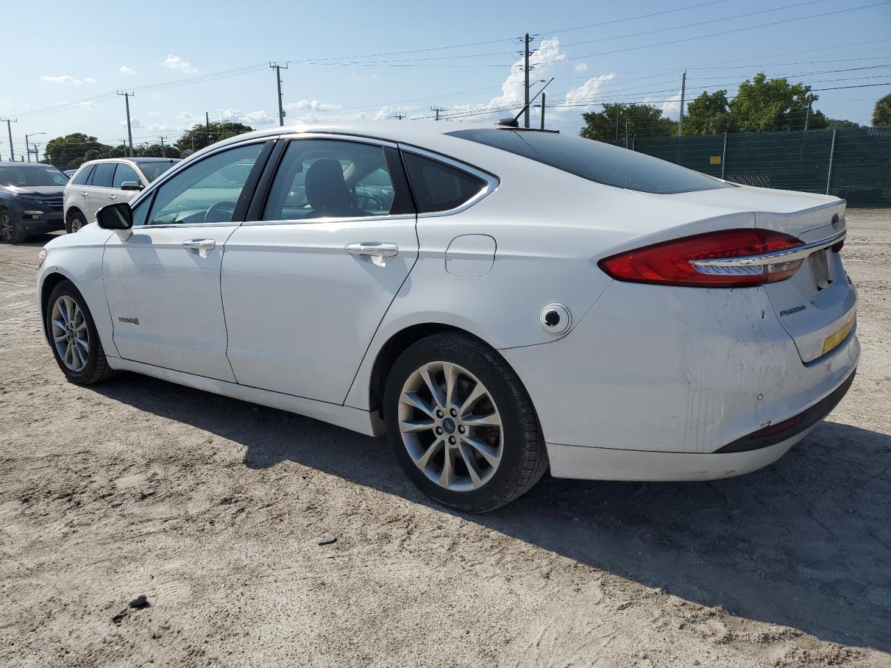 2017 Ford Fusion Se Hybrid - Image 2