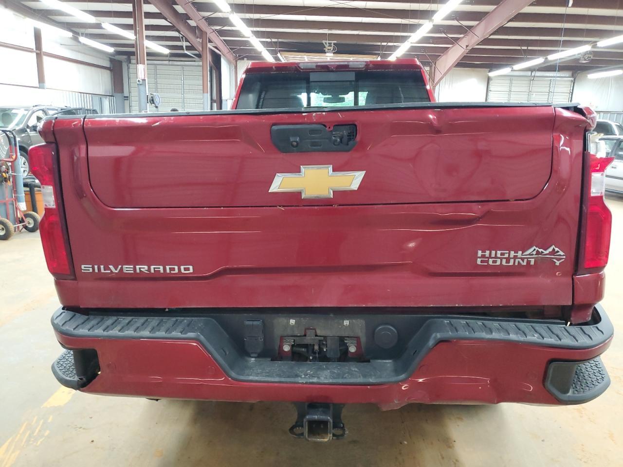2022 Chevrolet Silverado K3500 High Country - Фото 6