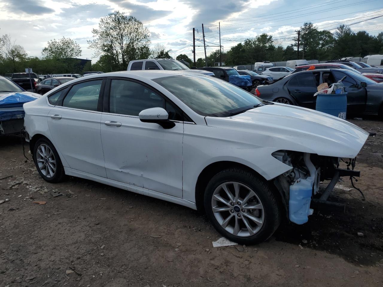 2017 Ford Fusion Se - Фото 4