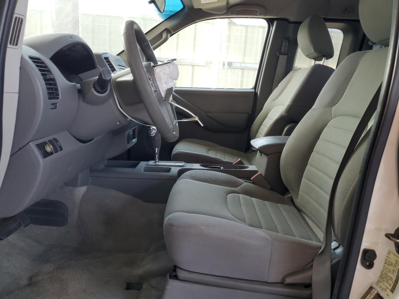 2014 Nissan Frontier S - Image 7