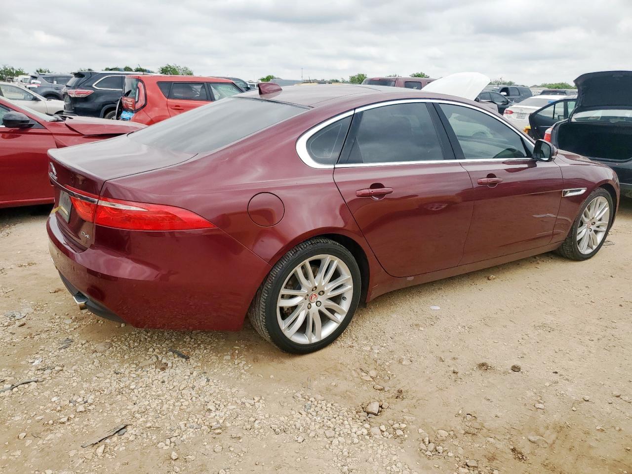 2016 Jaguar Xf Prestige - Фото 3