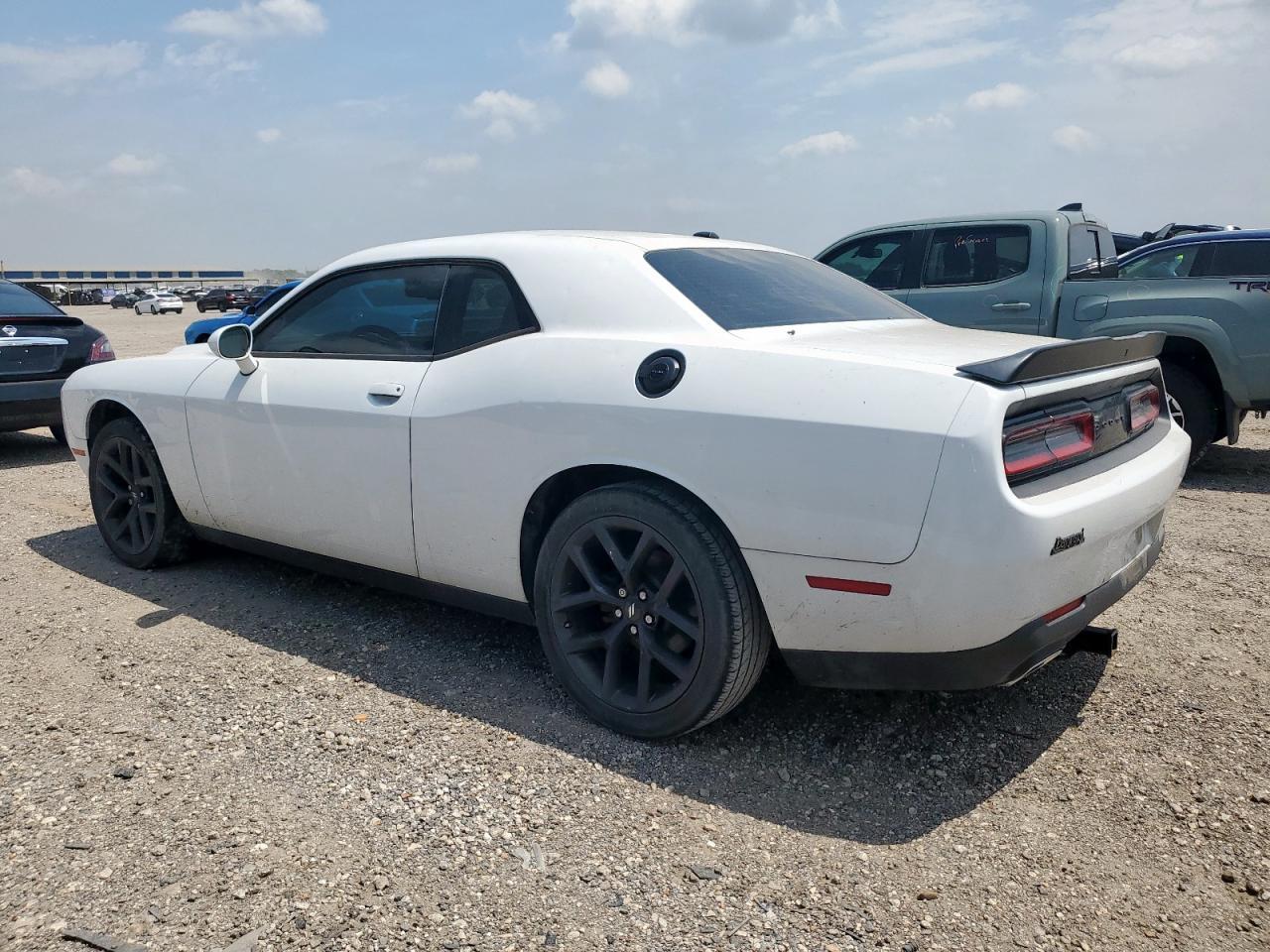 2020 Dodge Challenger Sxt - Фото 2