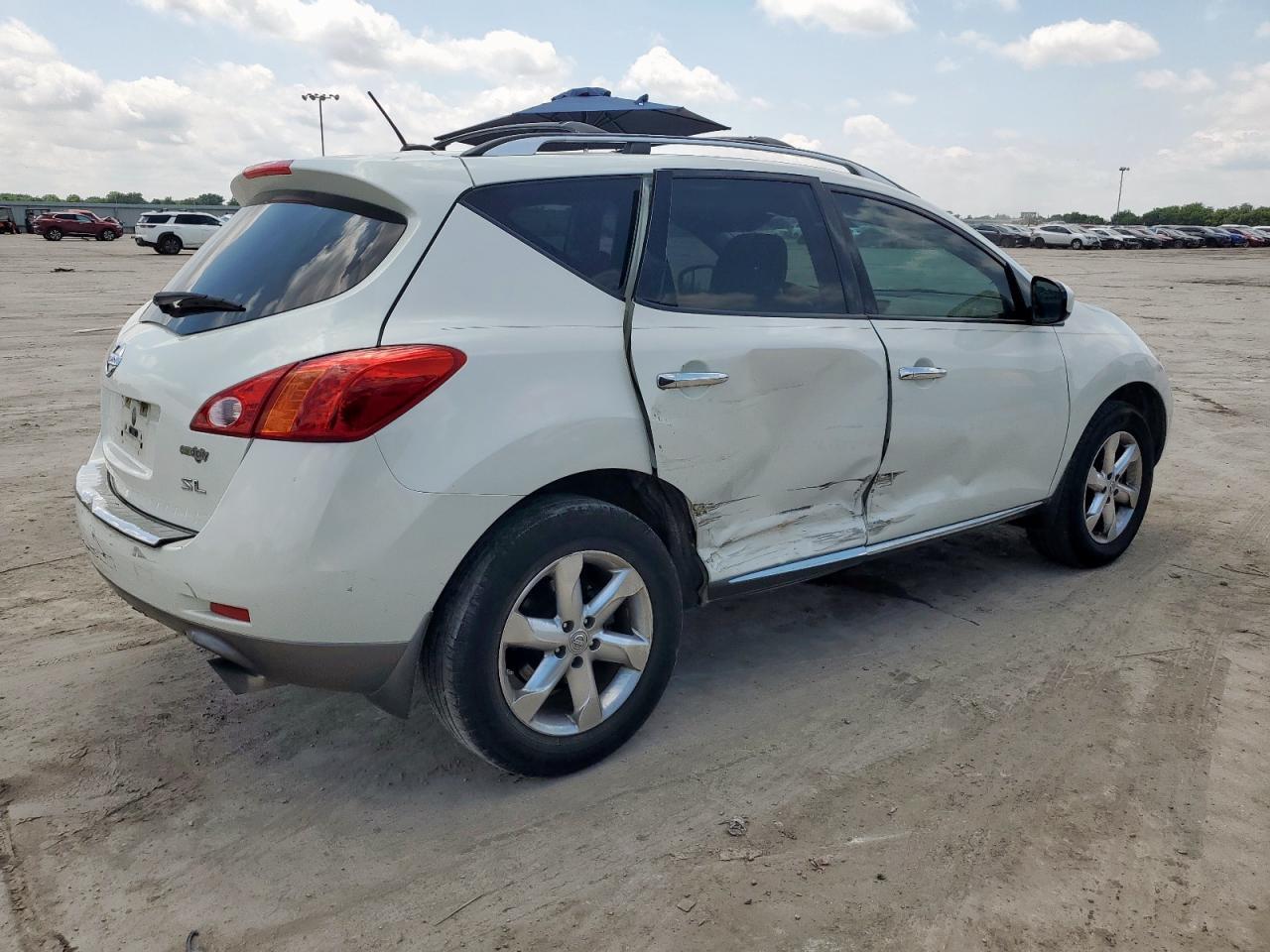 2010 Nissan Murano S - Фото 3