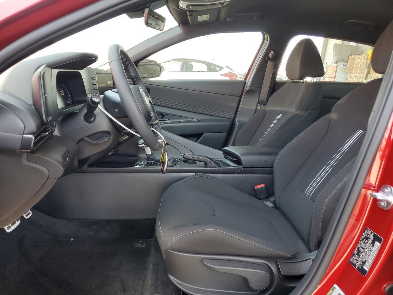 2025 Hyundai Elantra Sel Sport - Фото 7