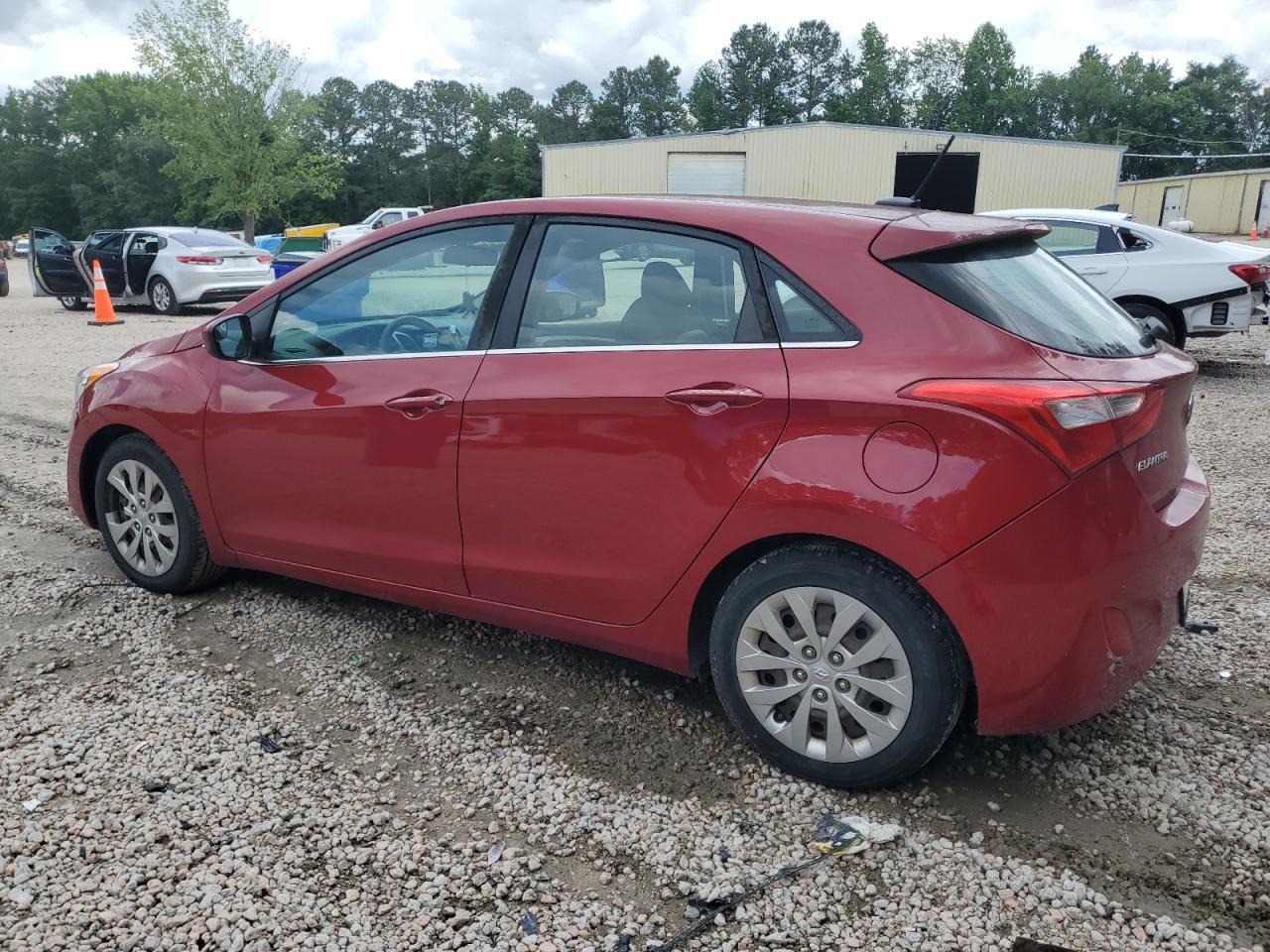 2017 Hyundai Elantra Gt - Фото 2