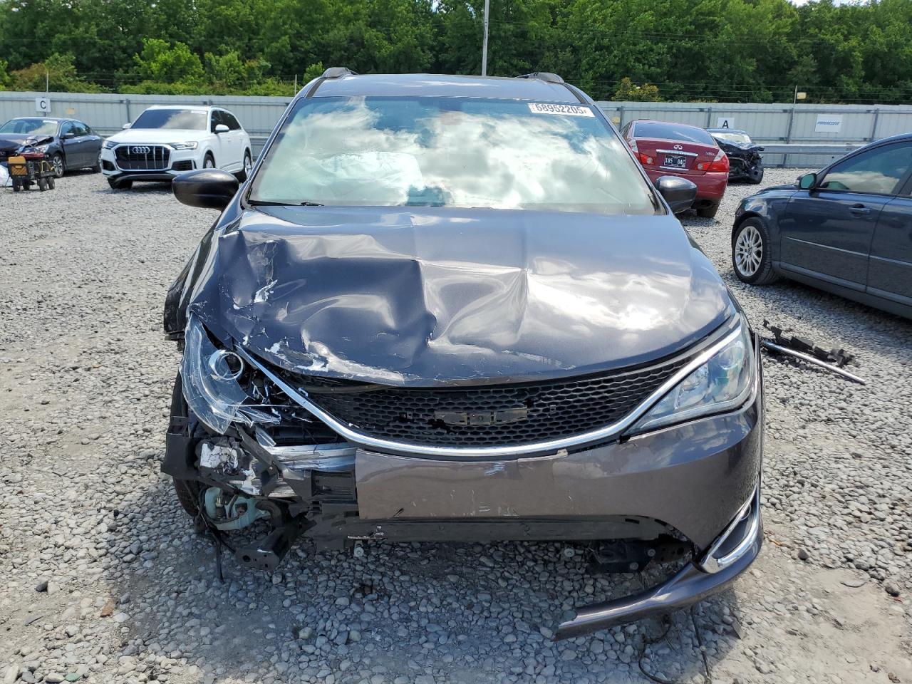 2017 Chrysler Pacifica Touring L - Фото 5