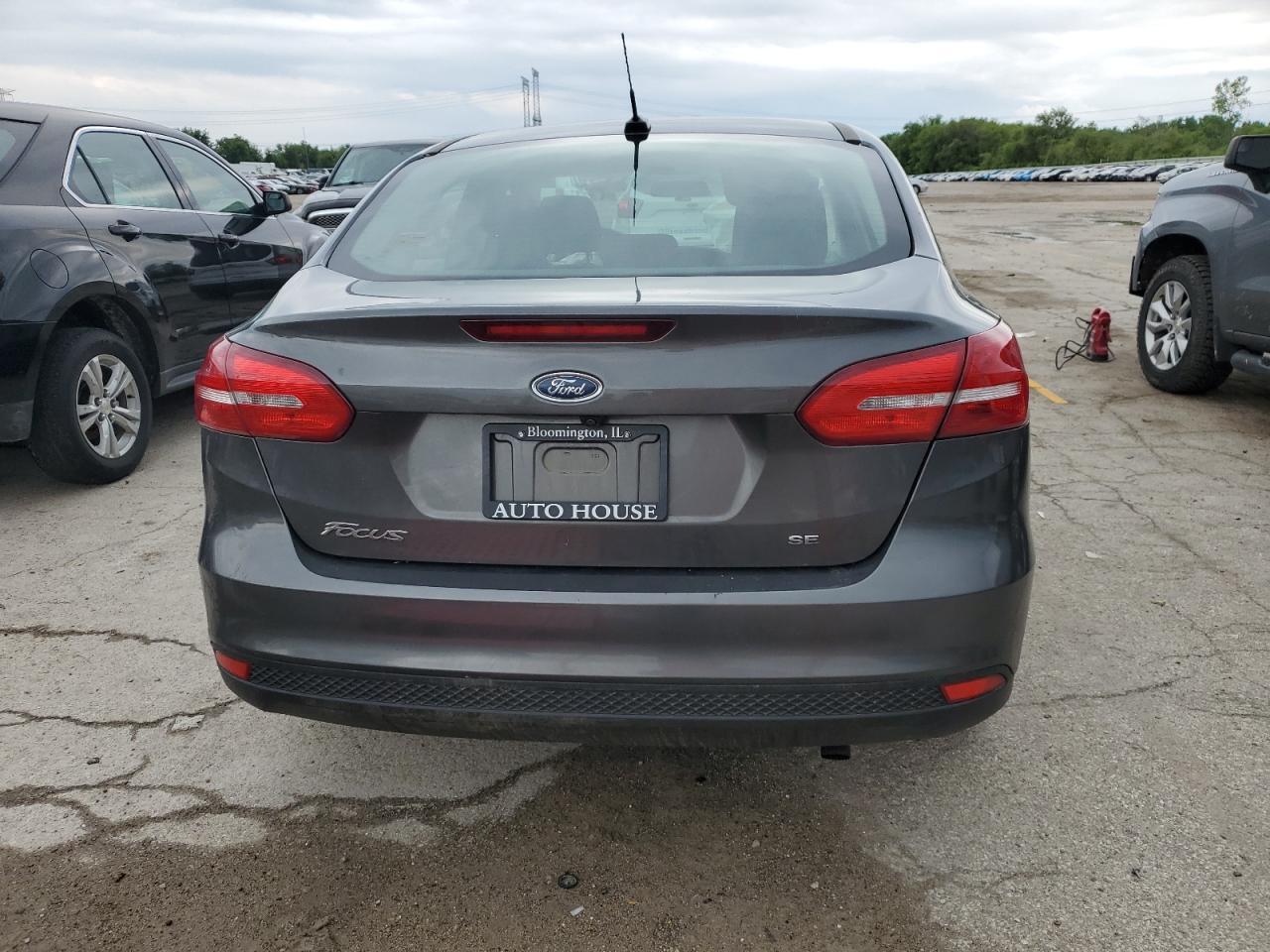 2018 Ford Focus Se - Image 6