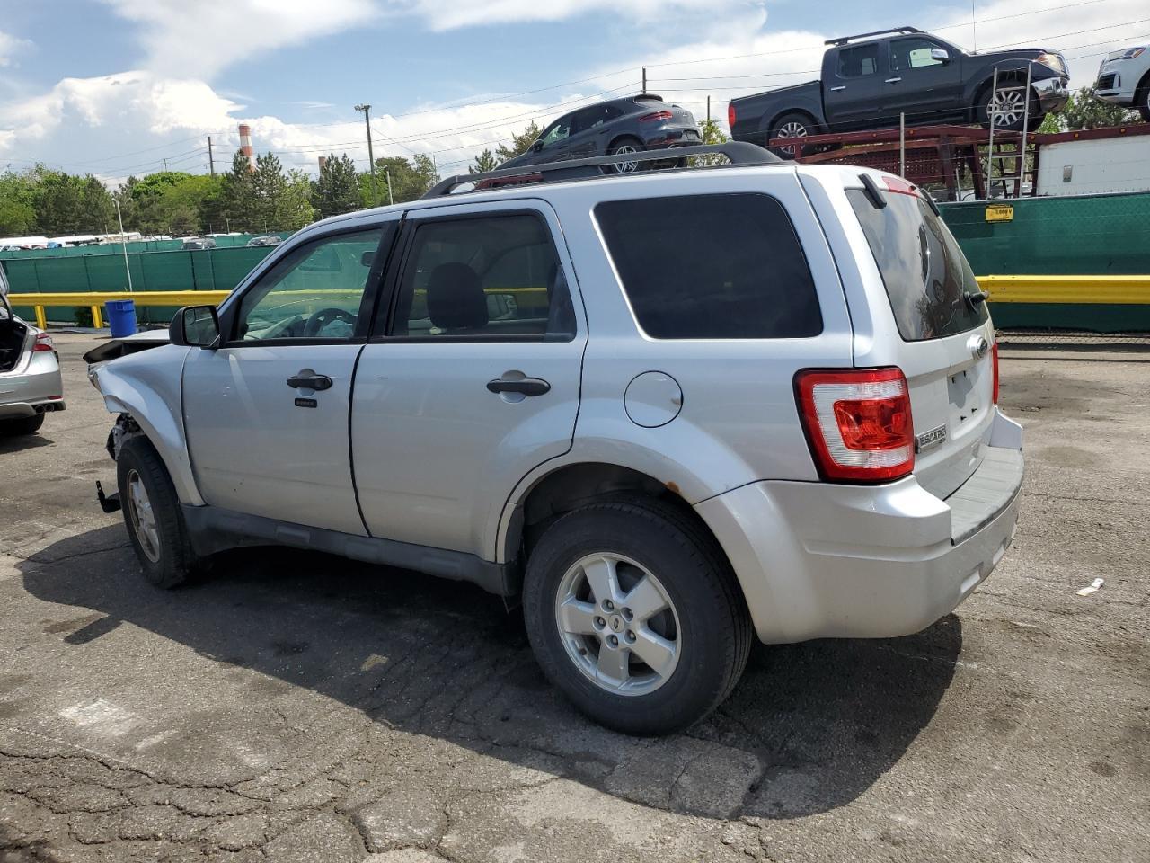 2010 Ford Escape Xlt - Фото 2