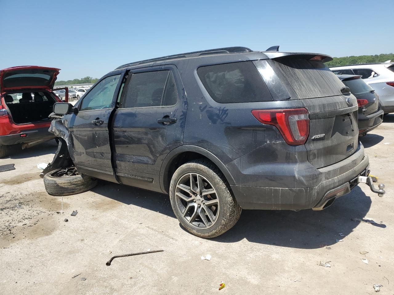 2017 Ford Explorer Sport - Image 2