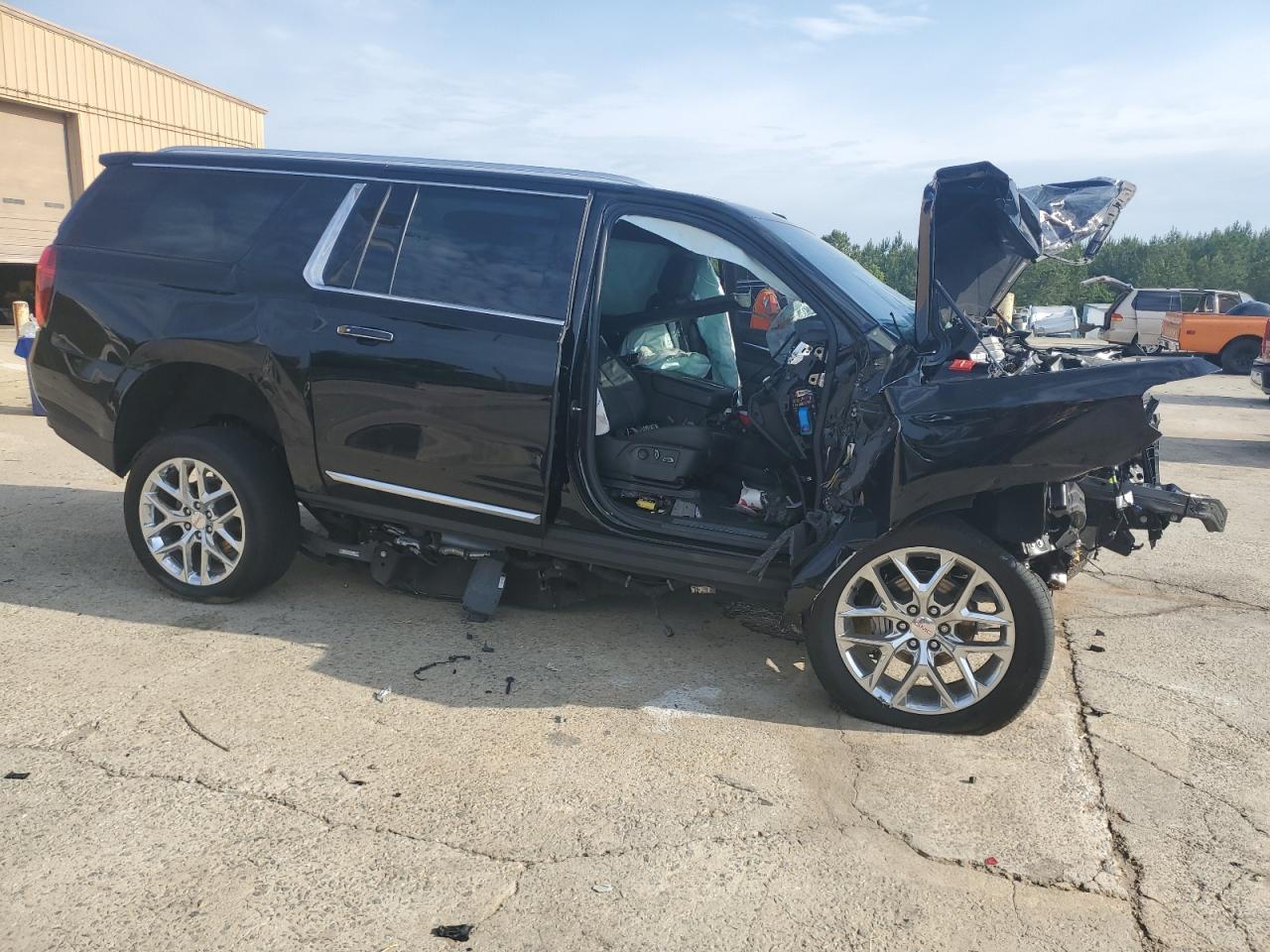 2023 GMC Yukon Xl Denali - Фото 4