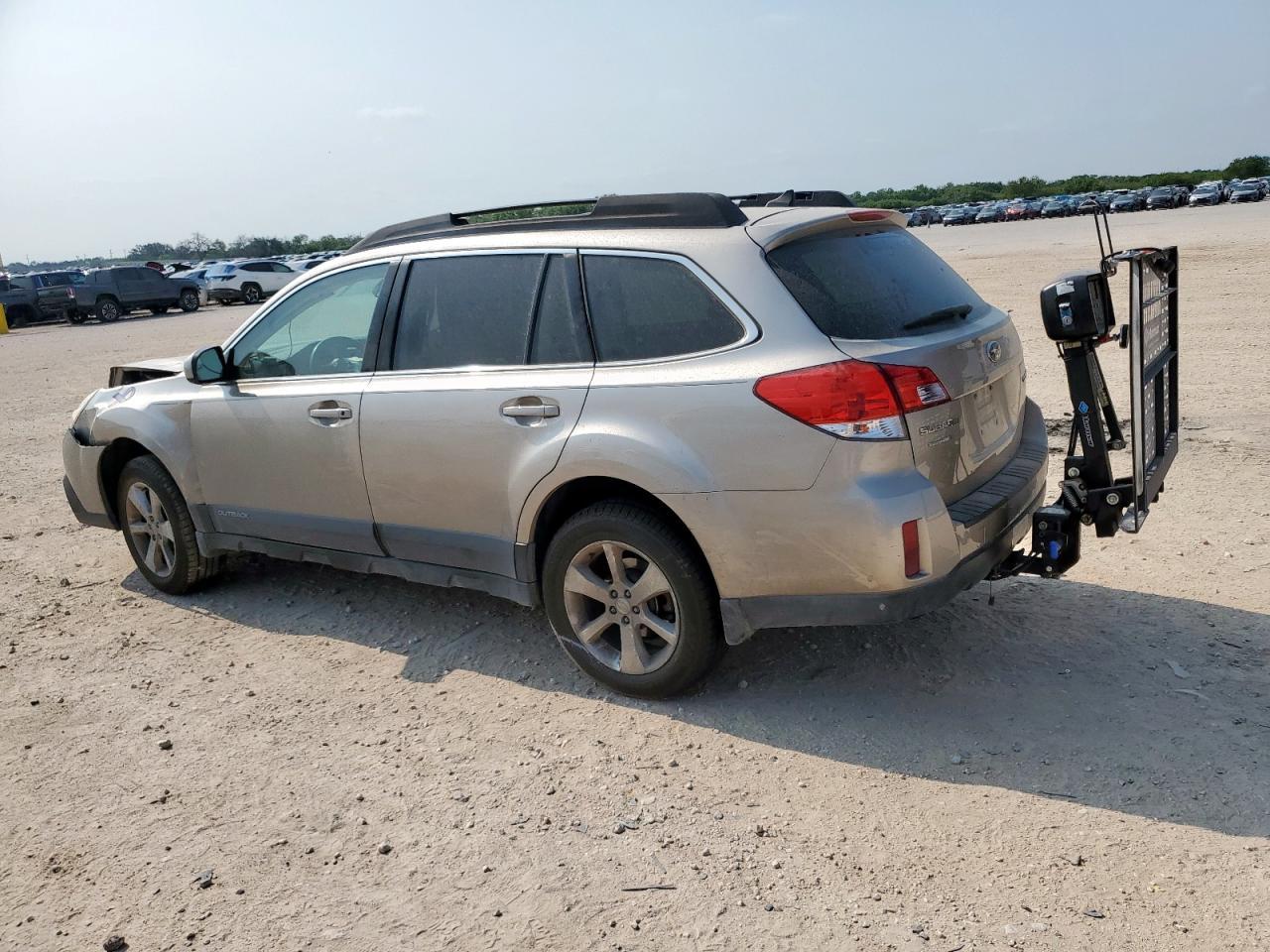 2014 Subaru Outback 2.5I Premium - Фото 2
