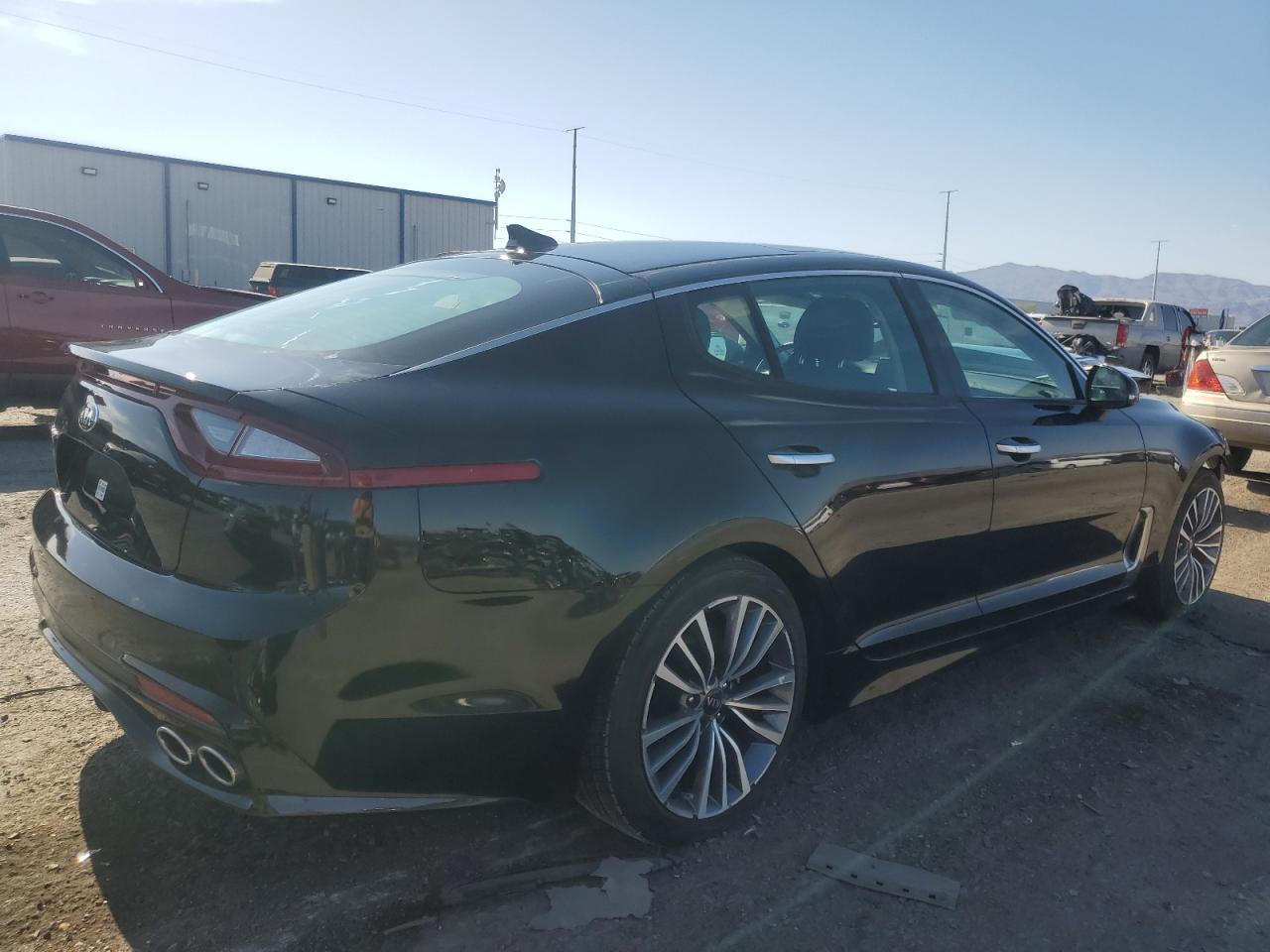 2018 Kia Stinger Premium - Фото 3