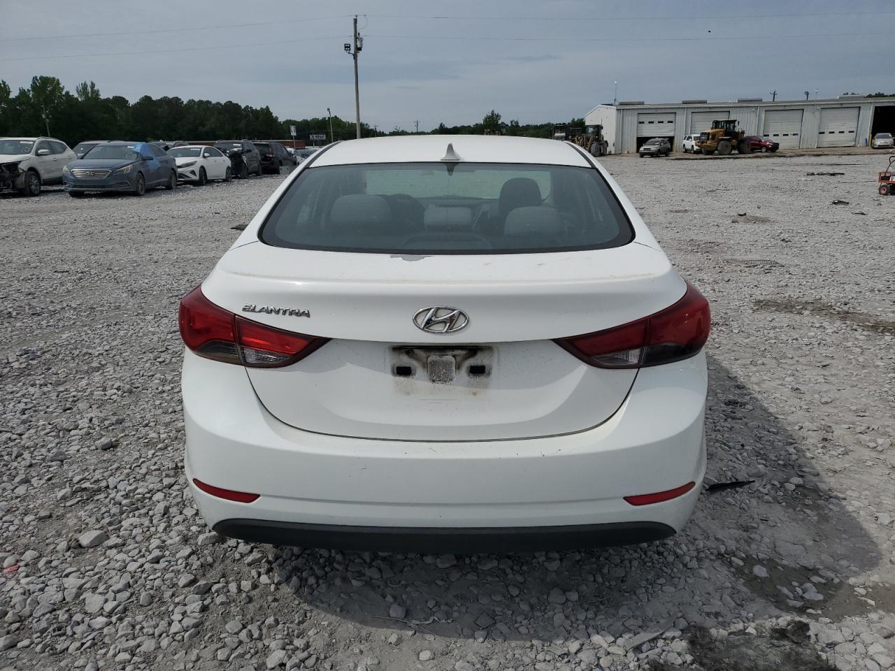 2014 Hyundai Elantra Se - Фото 6