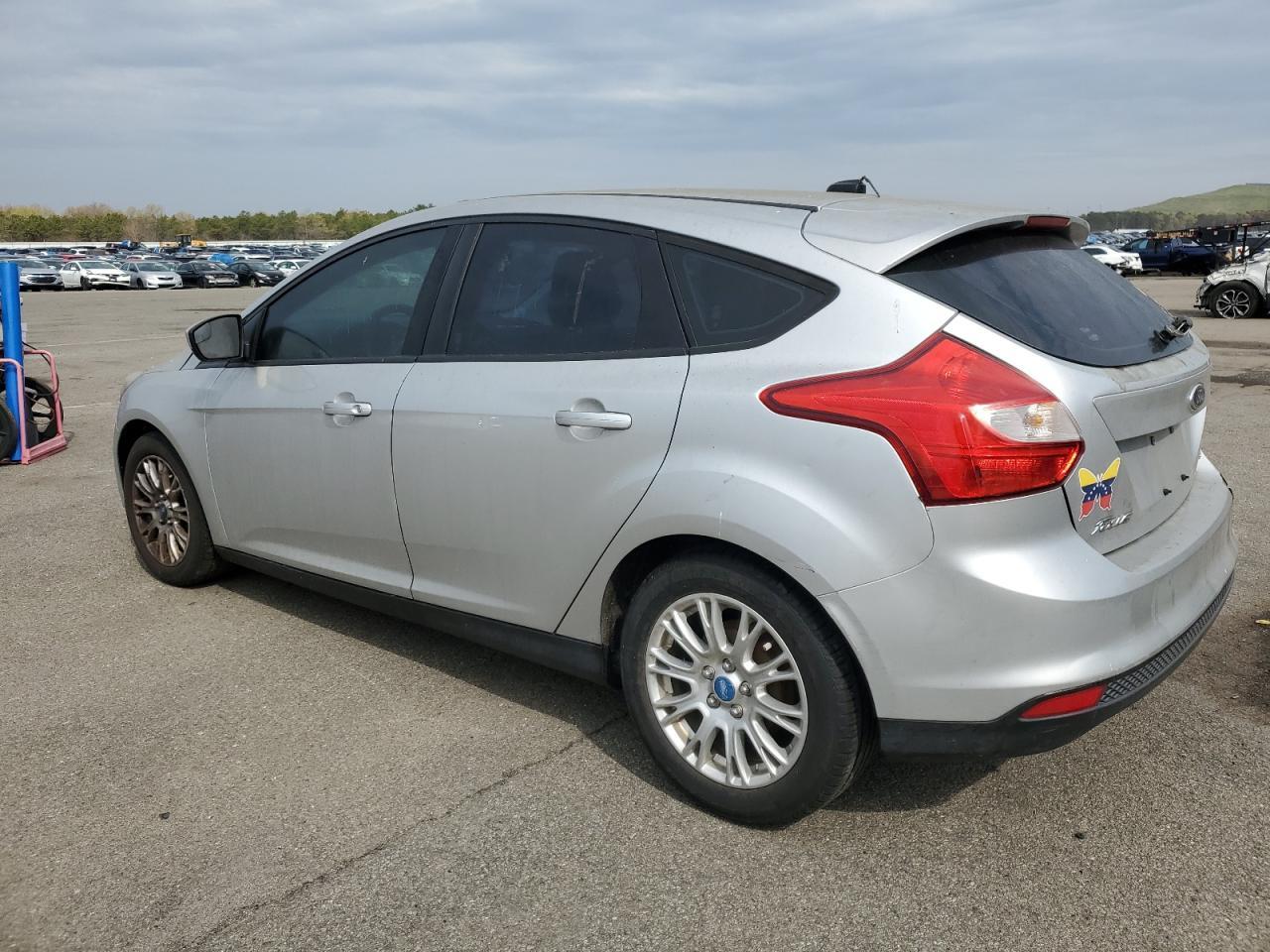 2012 Ford Focus Se - Image 2