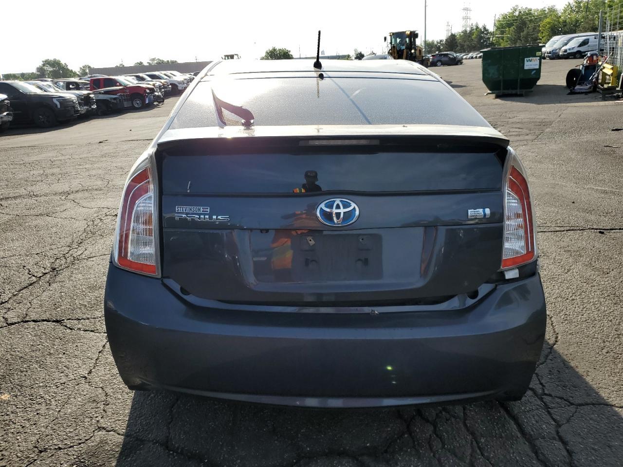 2015 Toyota Prius - Фото 6
