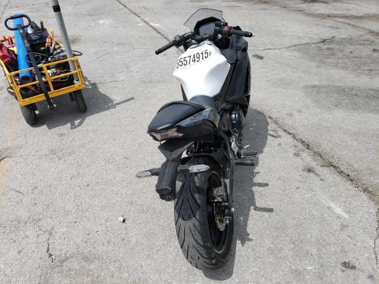 2024 Kawasaki Ex650 R - Фото 6