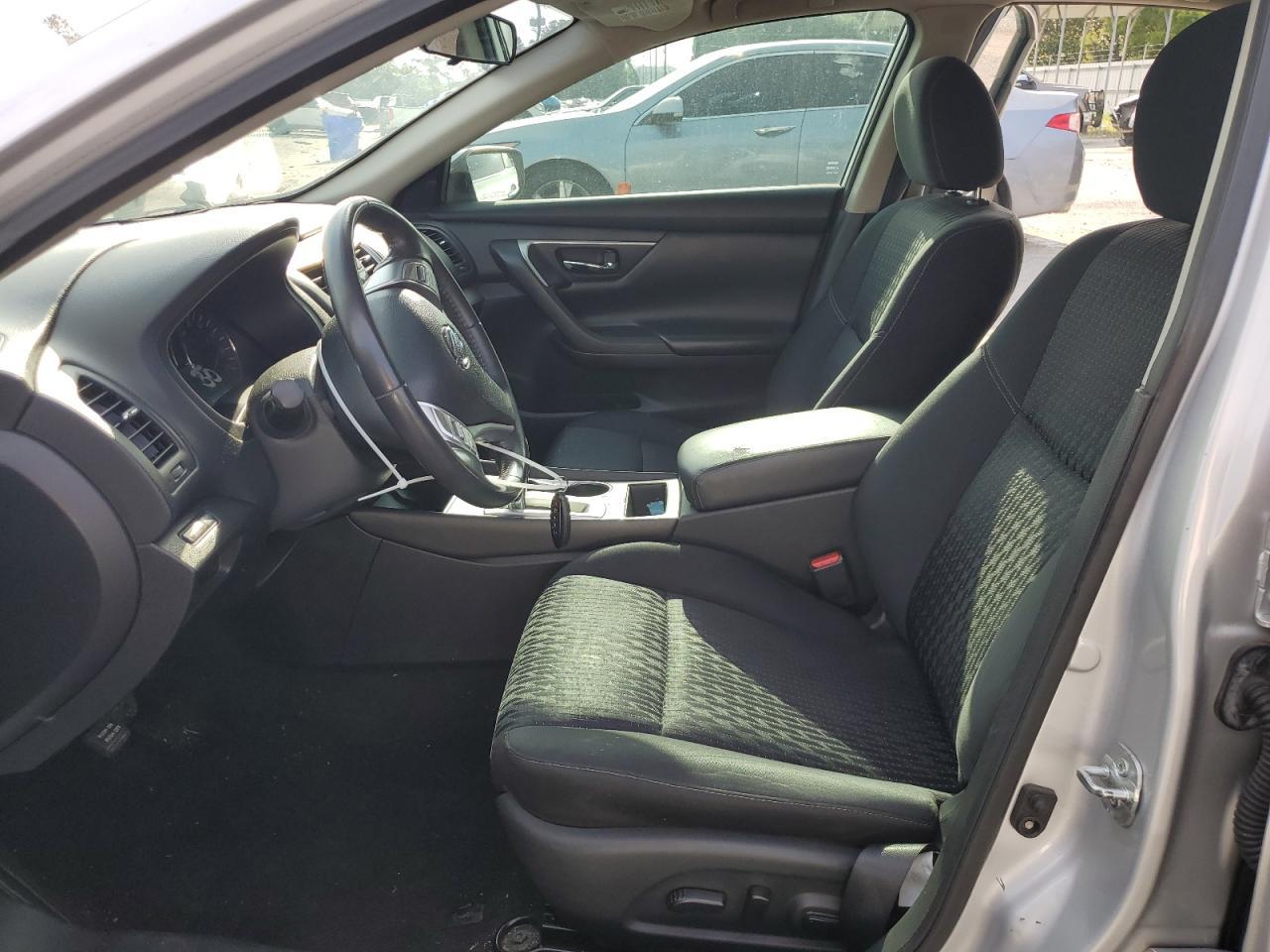 2016 Nissan Altima 2.5 - Фото 7