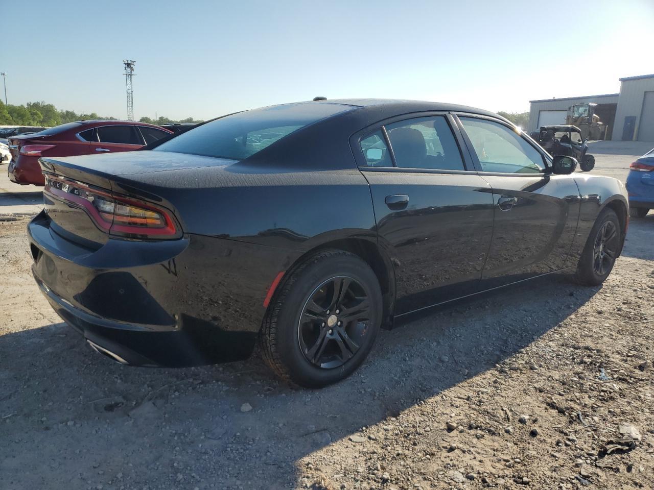 2021 Dodge Charger Sxt - Фото 3