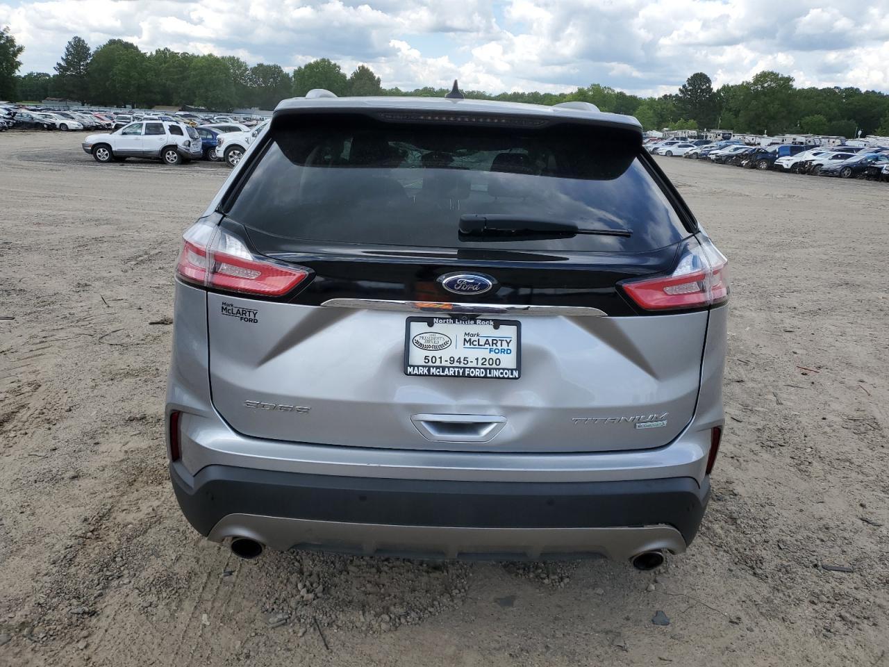 2020 Ford Edge Titanium - Image 6