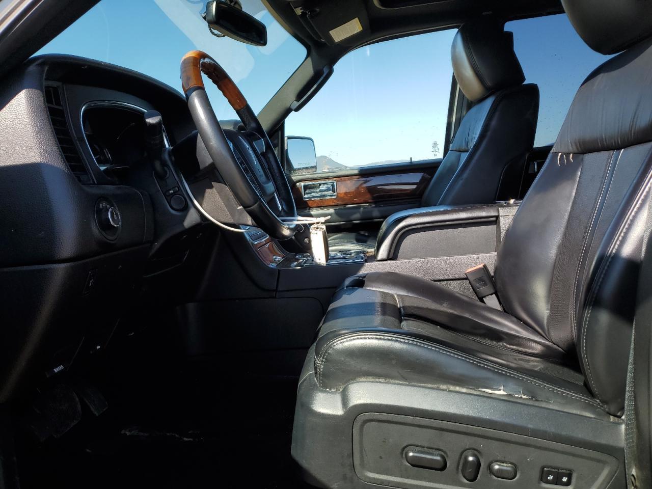 2017 Lincoln Navigator L Select - Image 7