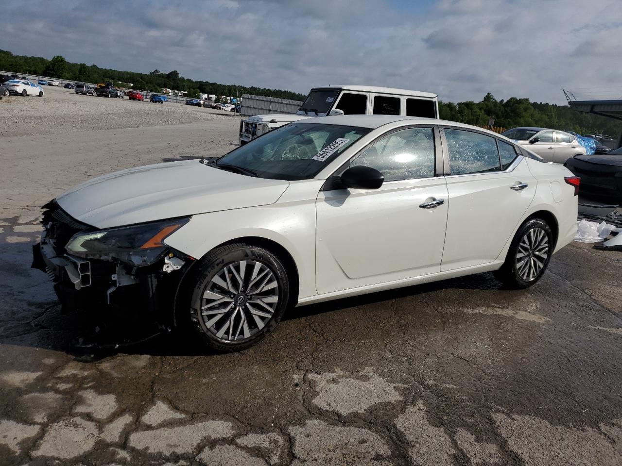 2024 Nissan Altima Sv