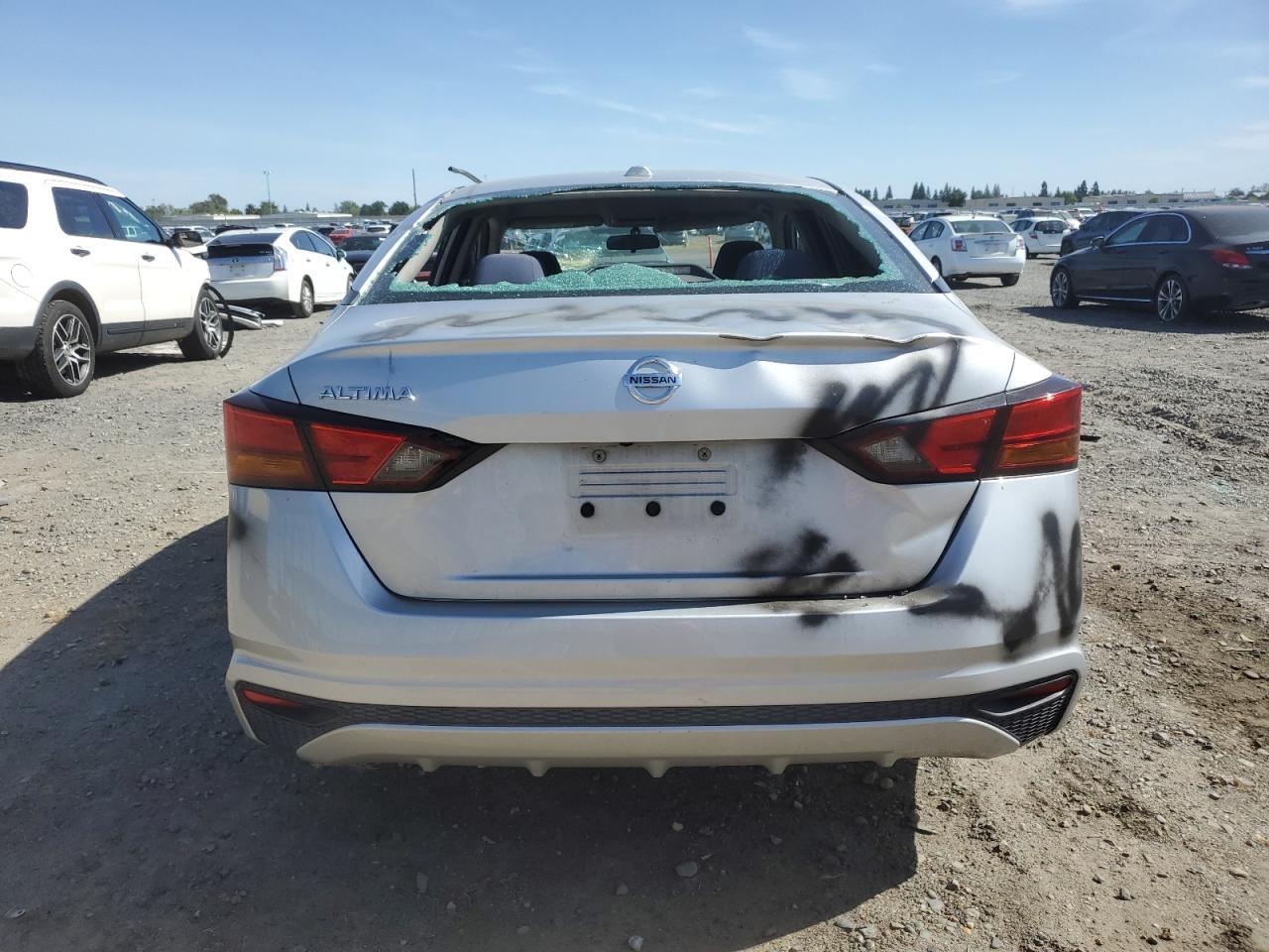 2020 Nissan Altima S - Image 6