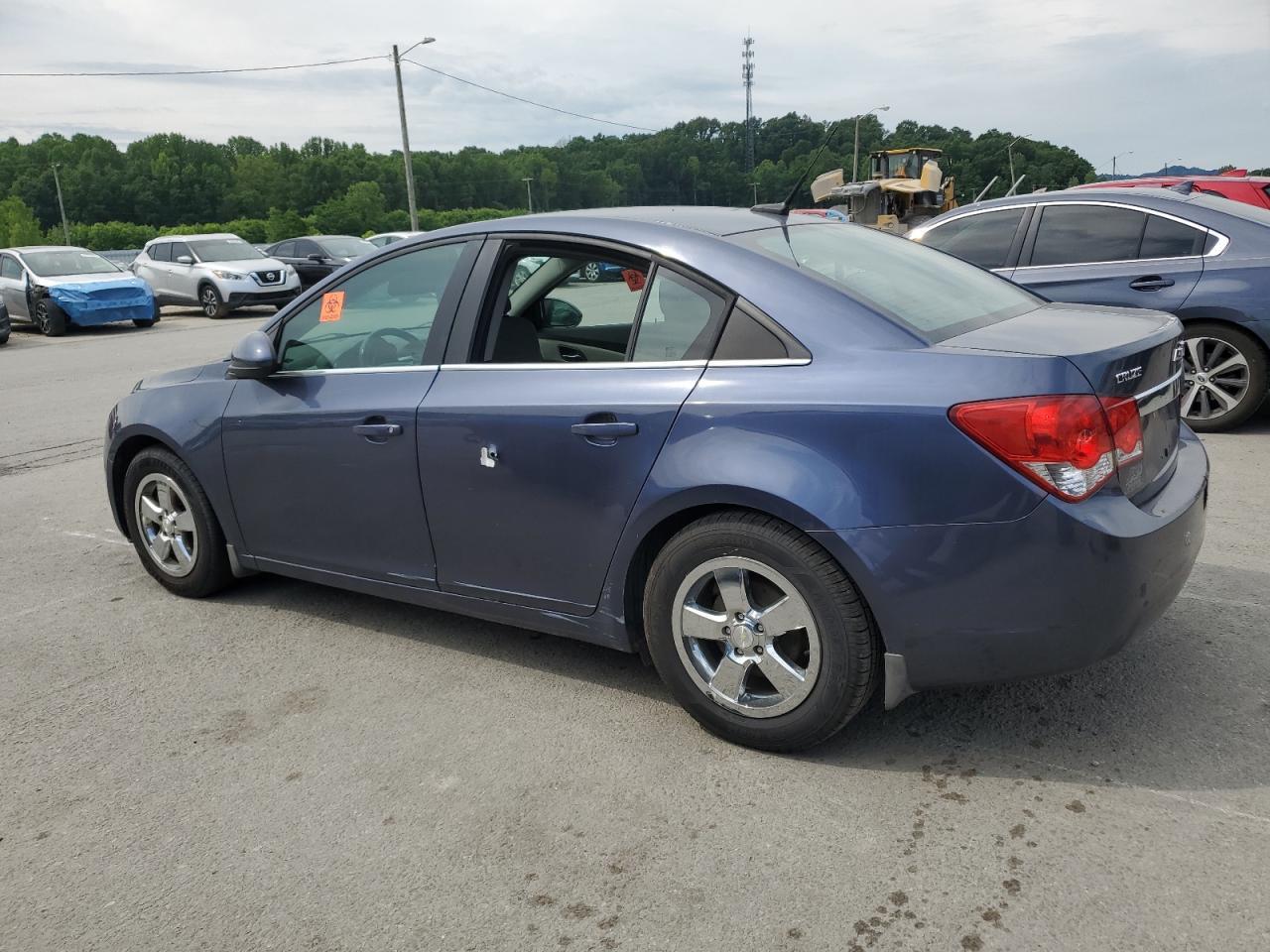 2014 Chevrolet Cruze Lt - Image 2